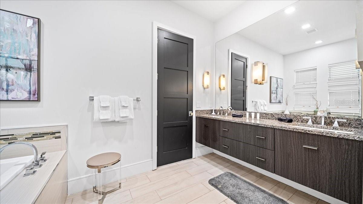 Image 90 of 100 For 331 Muirfield Loop