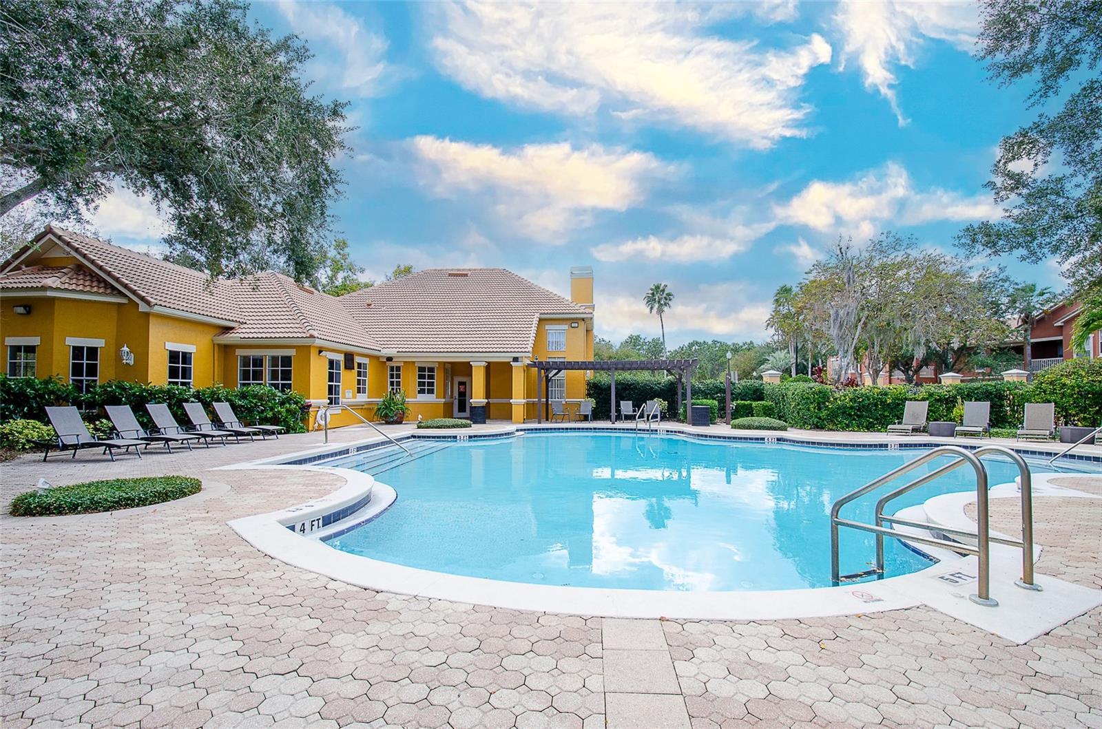 Image 40 of 47 For 8855 Villa View Circle 205