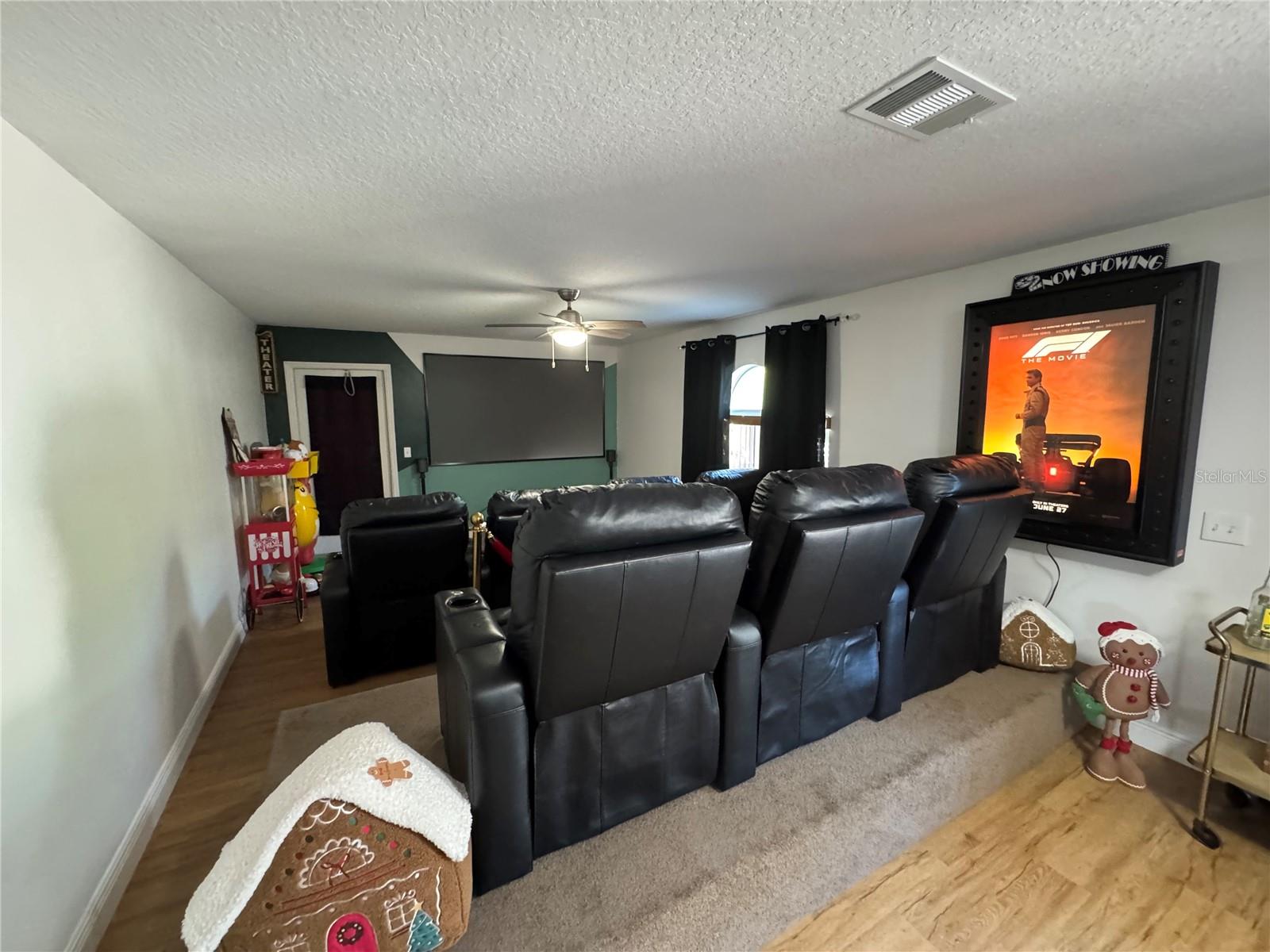 Image 15 of 61 For 627 Woodland Creek Boulevard