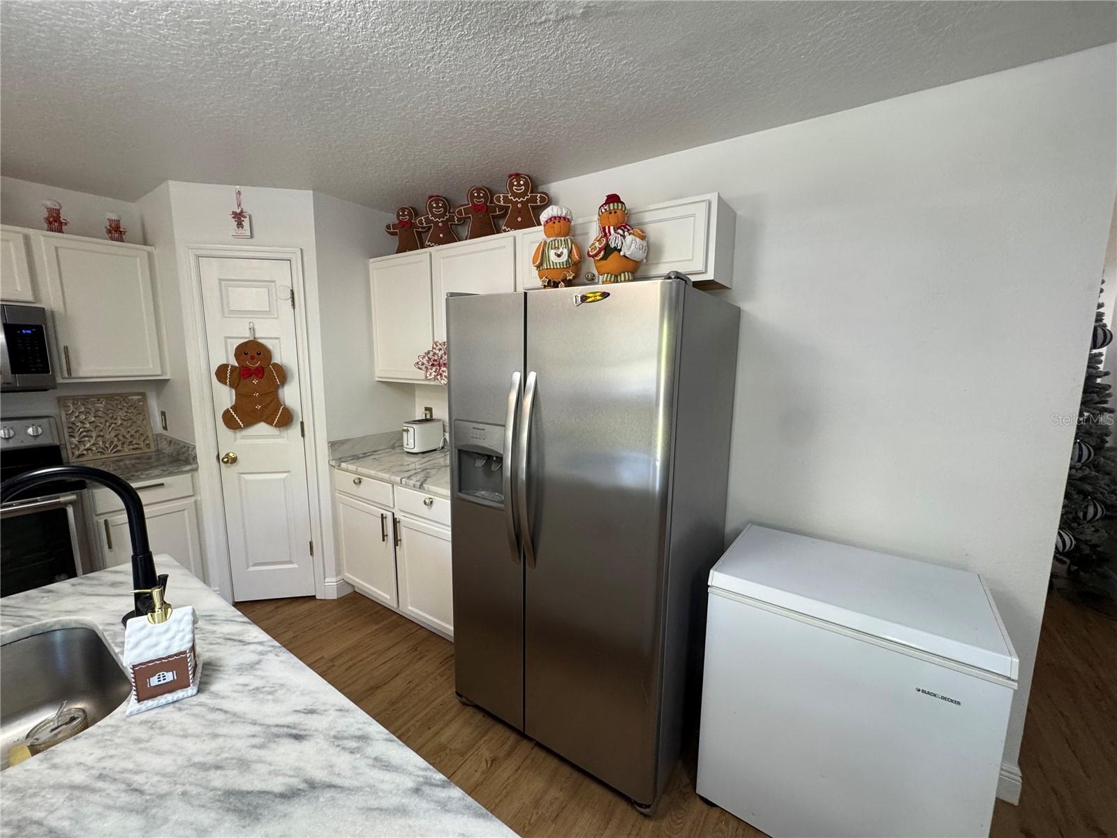 Image 22 of 61 For 627 Woodland Creek Boulevard