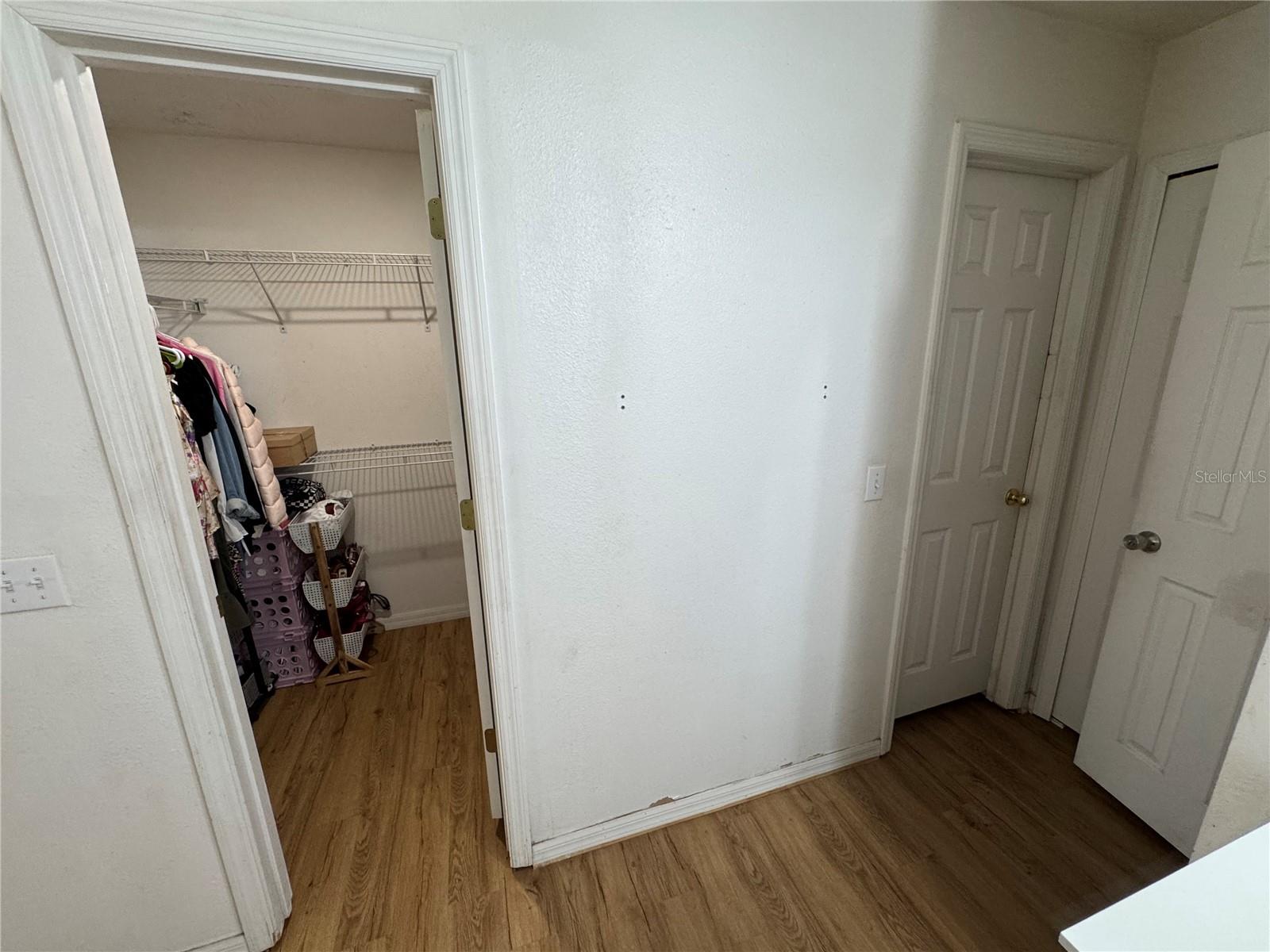 Image 31 of 61 For 627 Woodland Creek Boulevard