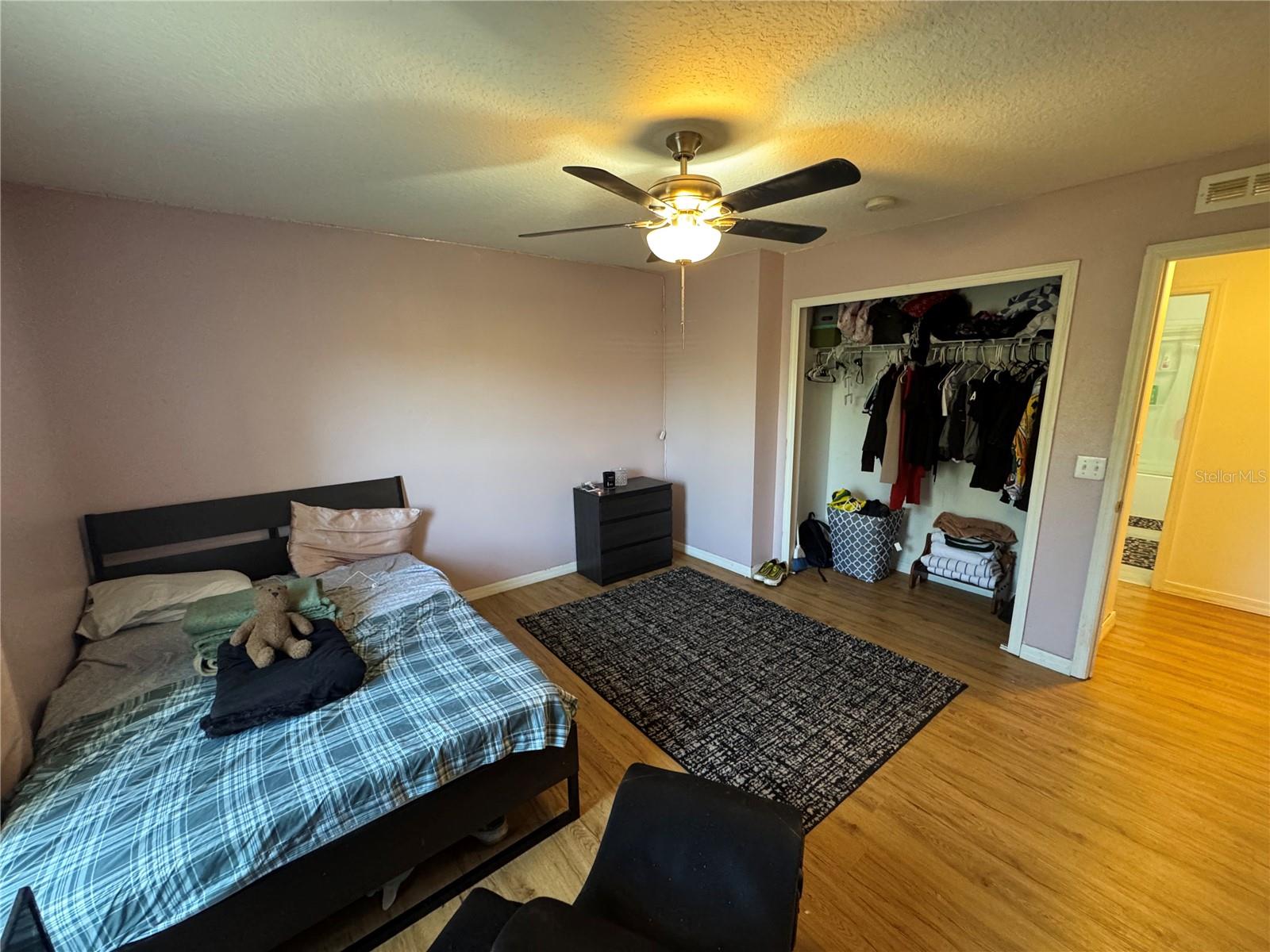 Image 39 of 61 For 627 Woodland Creek Boulevard