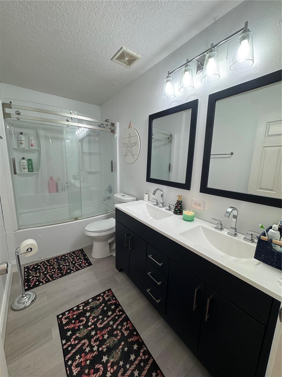 Image 46 of 61 For 627 Woodland Creek Boulevard