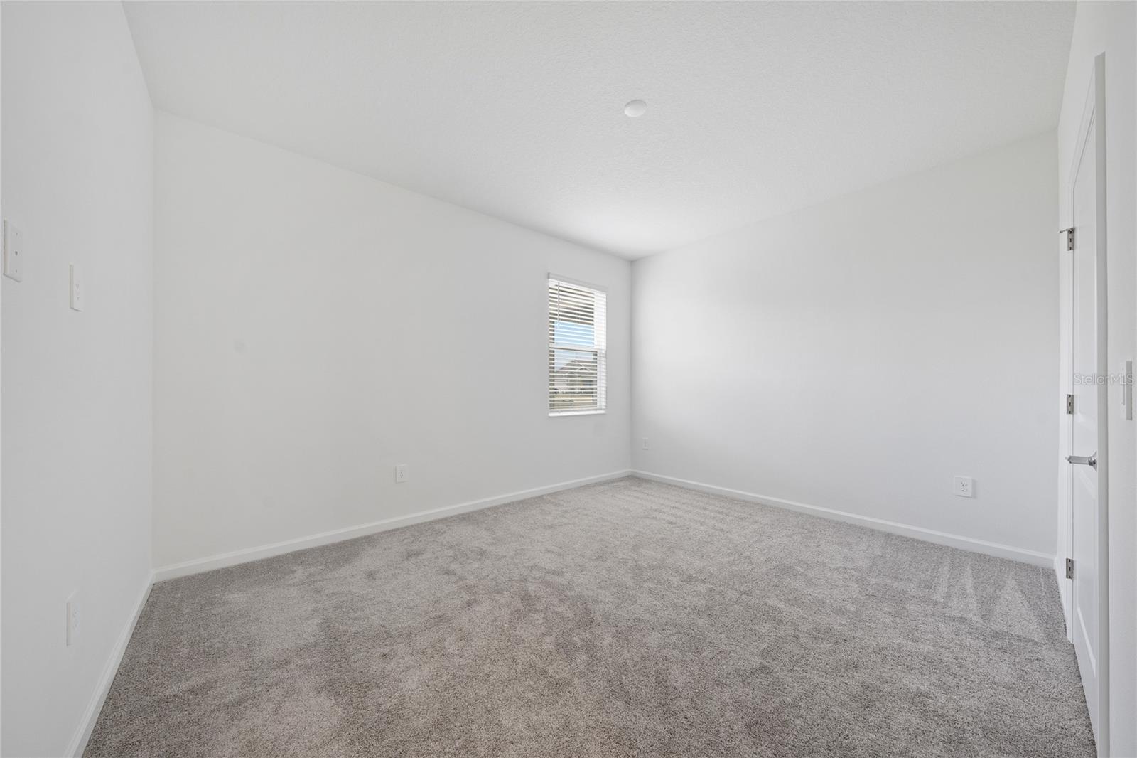 Image 31 of 33 For 6061 Shavasana Road