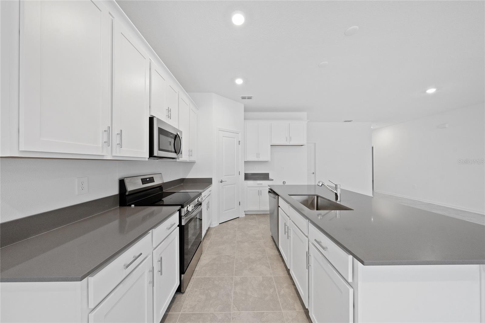 Image 7 of 33 For 6061 Shavasana Road