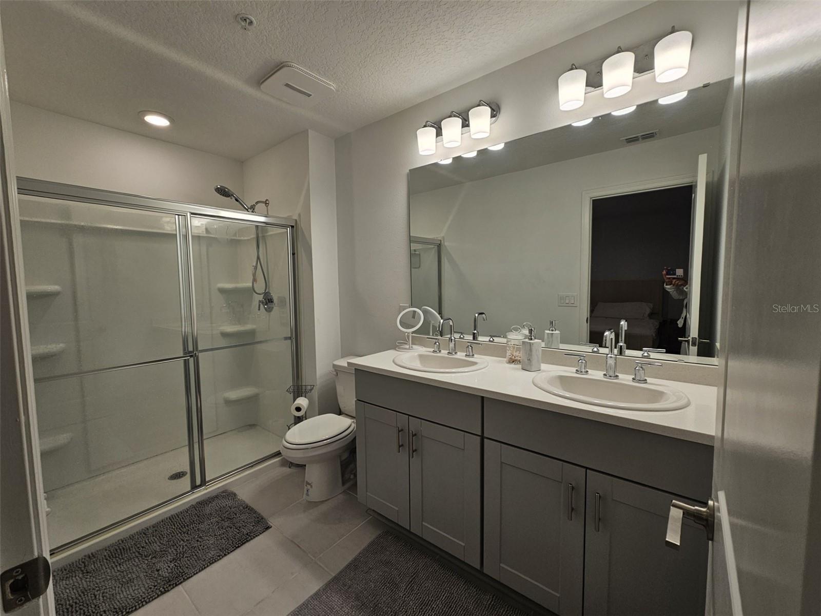 Image 19 of 54 For 4451 Arlington Avenue