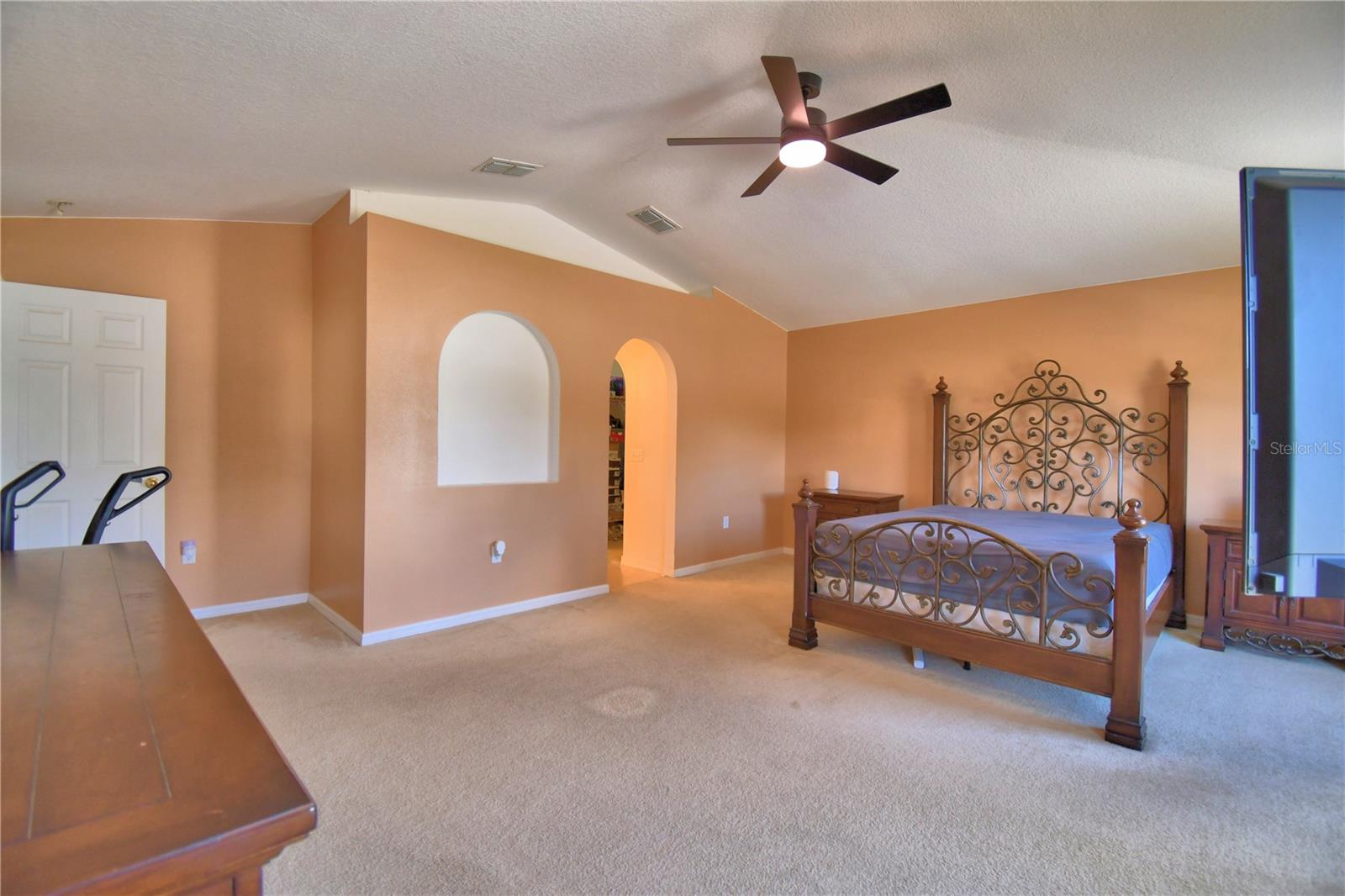 Image 22 of 55 For 107 Shaddock Drive