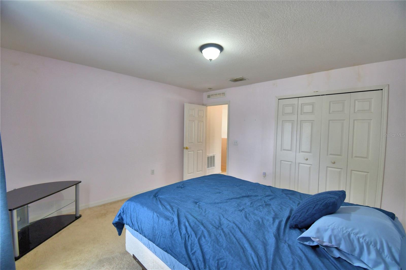 Image 32 of 55 For 107 Shaddock Drive