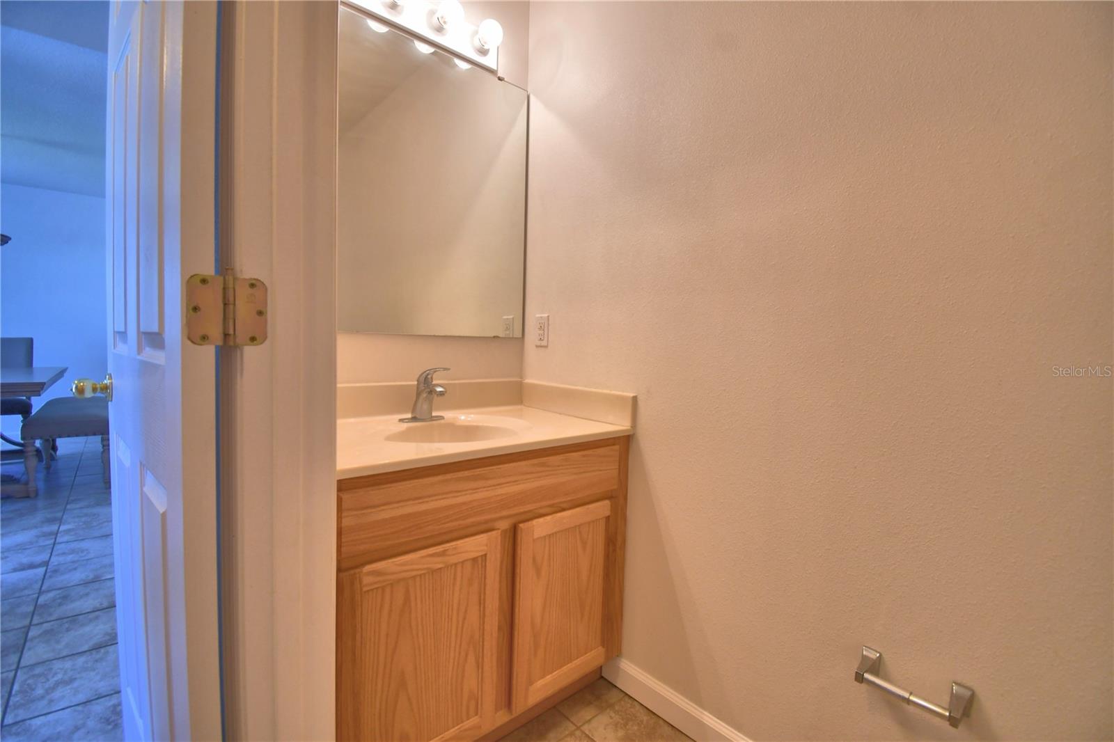 Image 34 of 55 For 107 Shaddock Drive