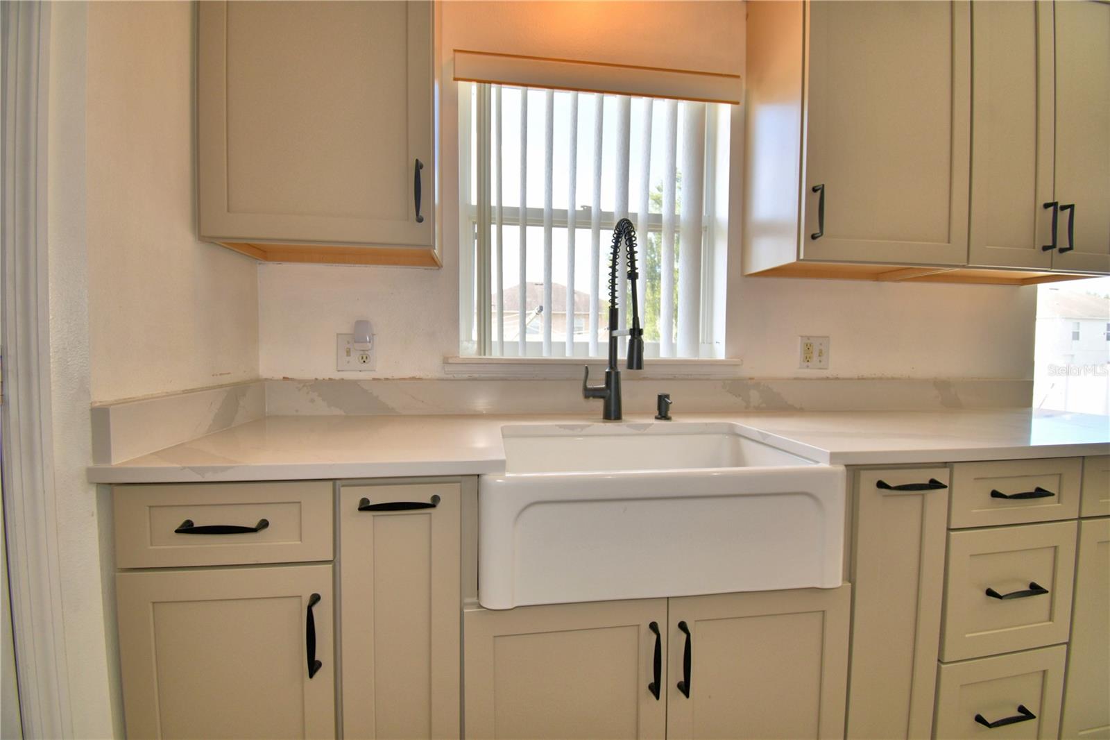 Image 36 of 55 For 107 Shaddock Drive