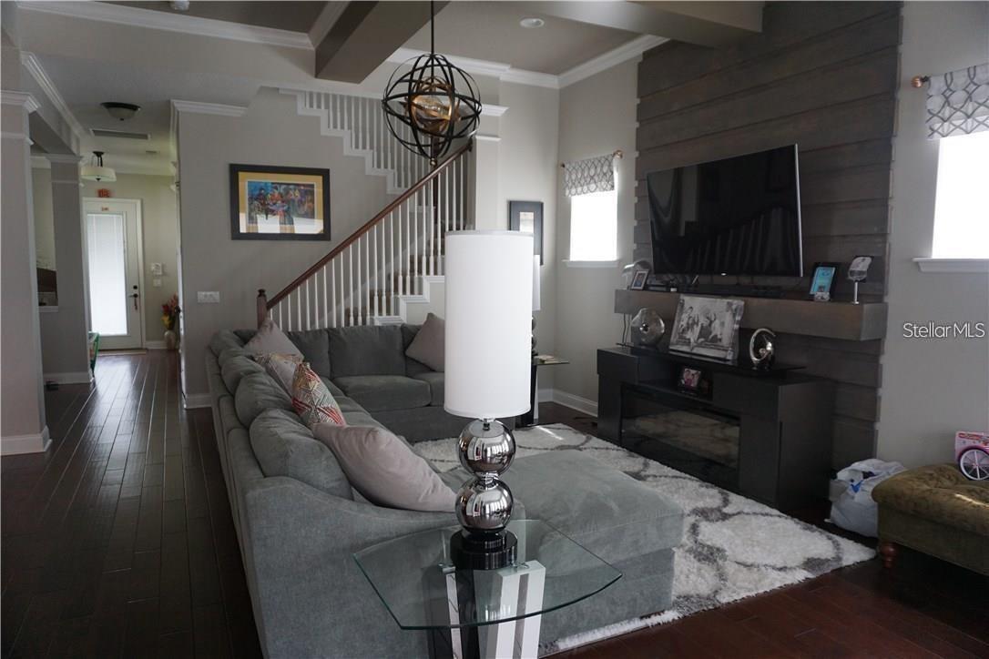 Image 4 of 20 For 8631 Laureate Boulevard