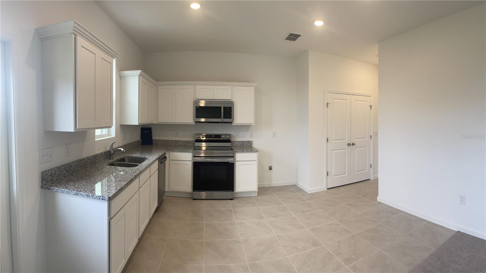 Image 8 of 20 For 2109 Treasure Hill Street