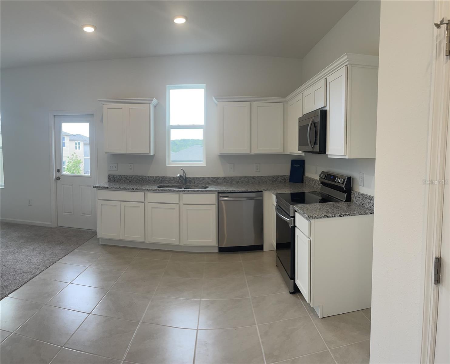 Image 9 of 20 For 2109 Treasure Hill Street