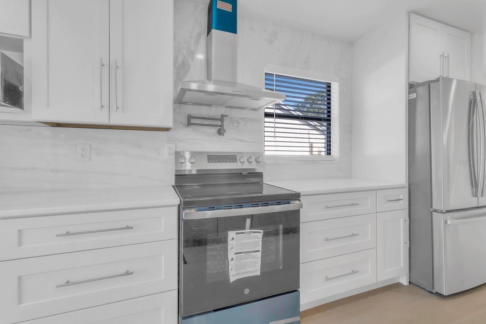 Image 11 of 33 For 2622 Liz Lane