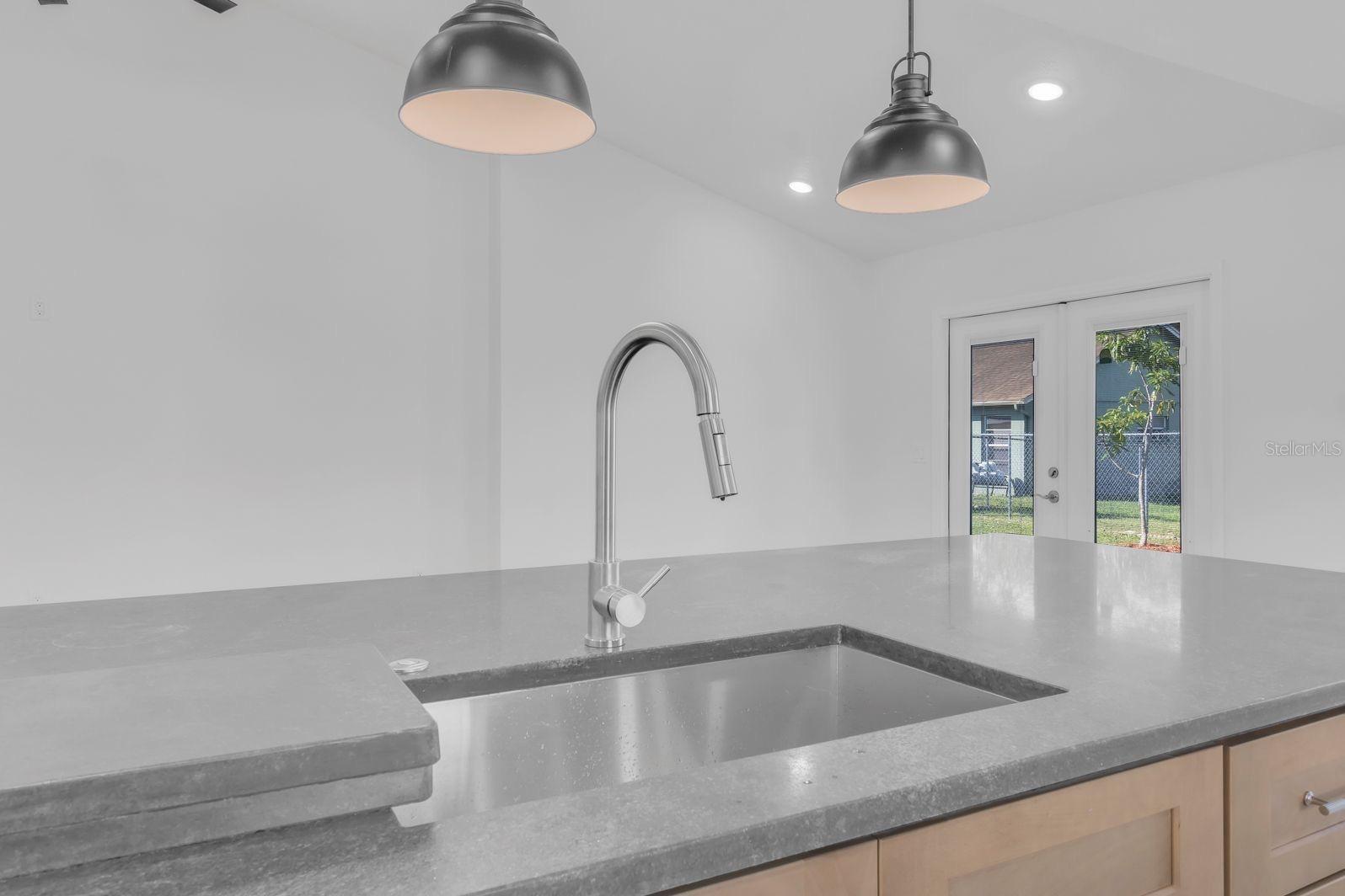 Image 12 of 33 For 2622 Liz Lane