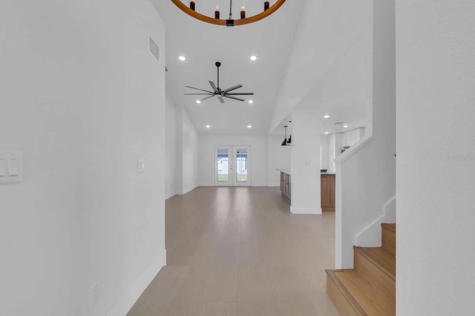 Image 13 of 33 For 2622 Liz Lane