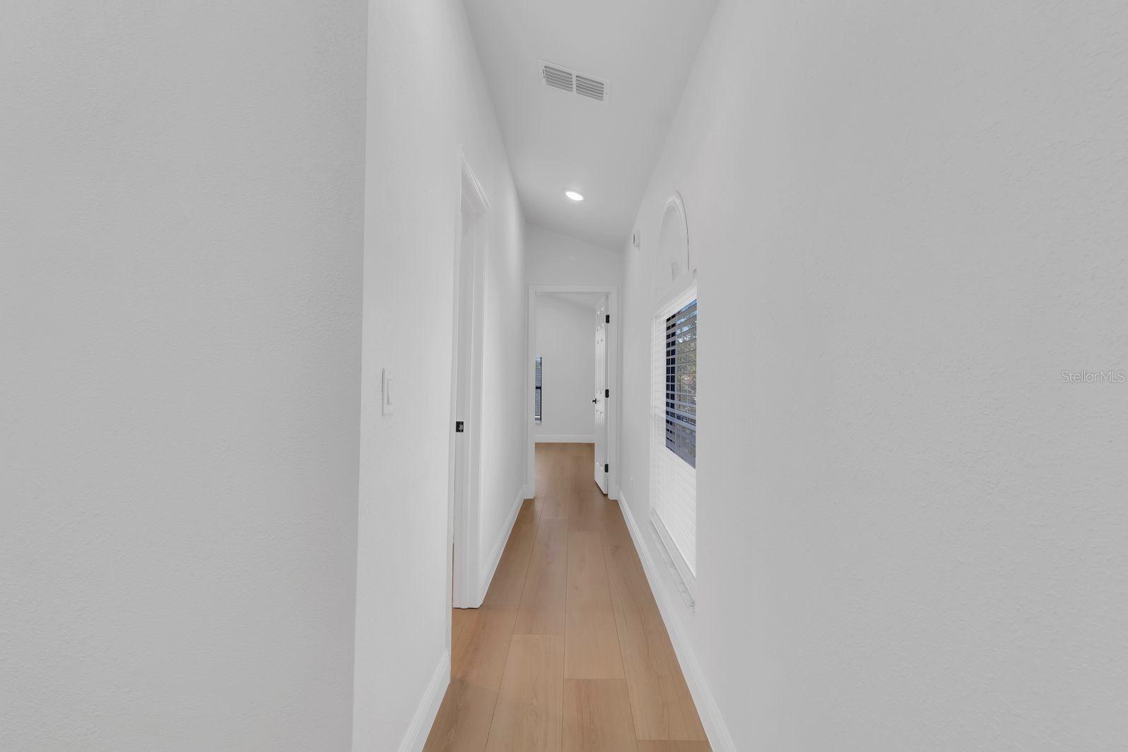 Image 29 of 33 For 2622 Liz Lane