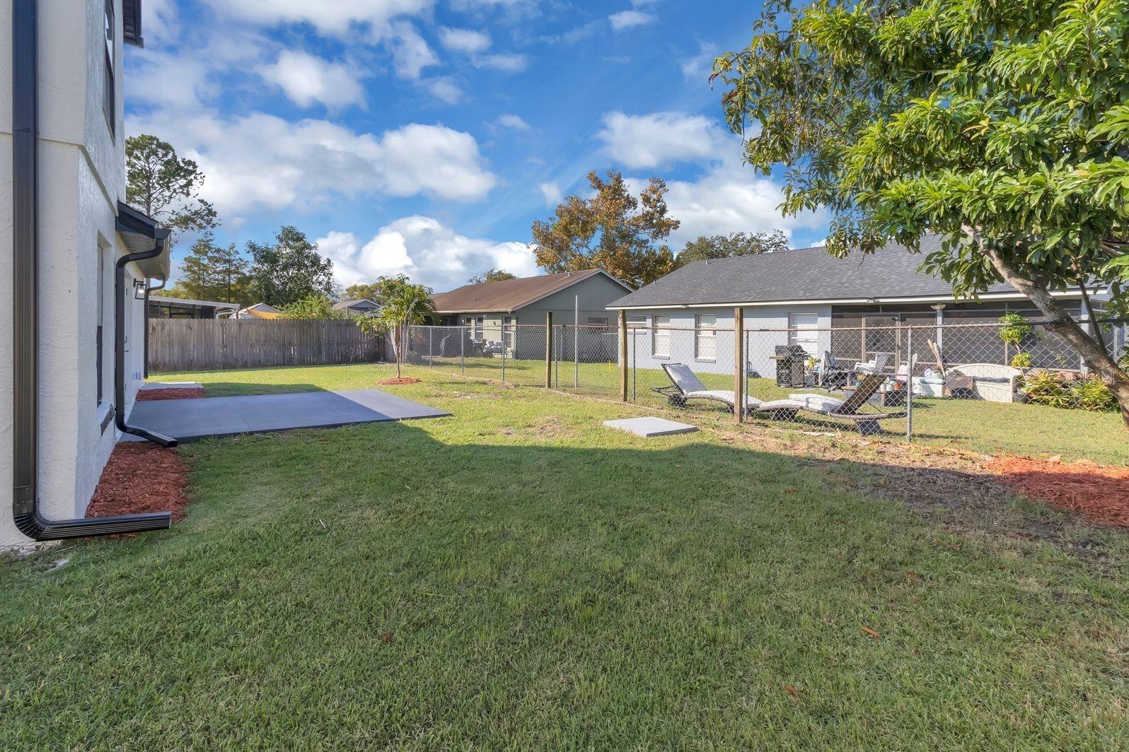 Image 32 of 33 For 2622 Liz Lane