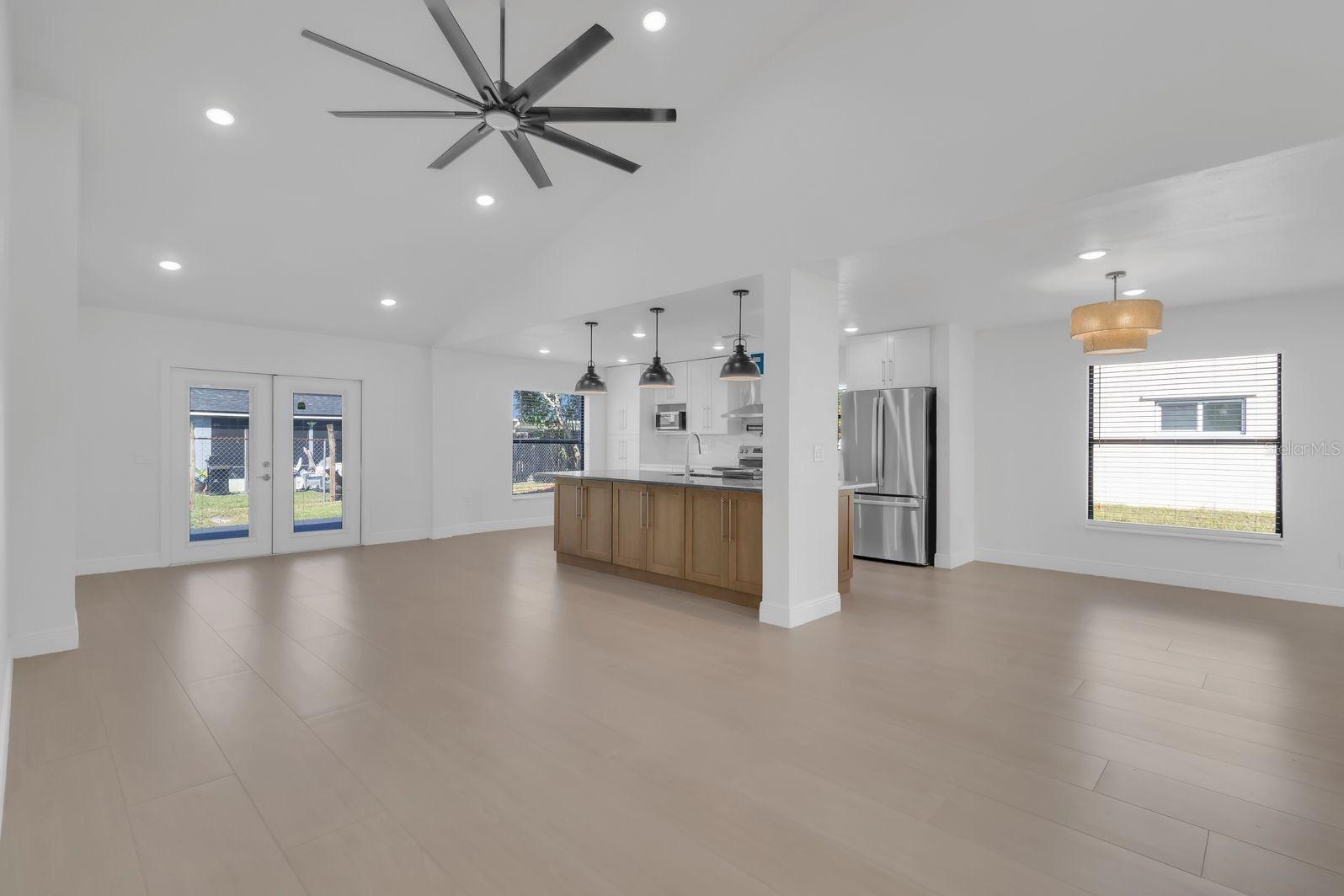 Image 6 of 33 For 2622 Liz Lane