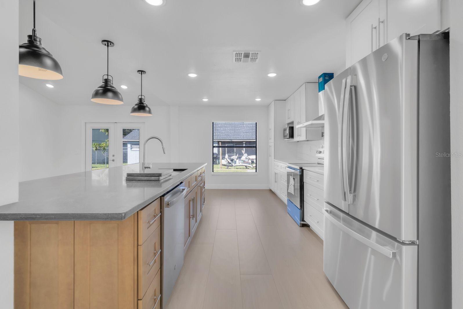 Image 8 of 33 For 2622 Liz Lane