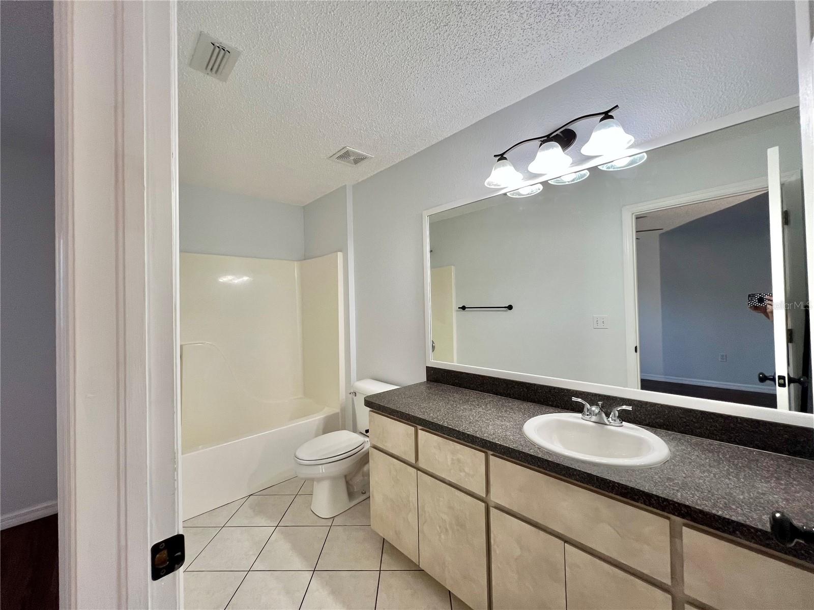 Image 19 of 22 For 7469 Pond Circle