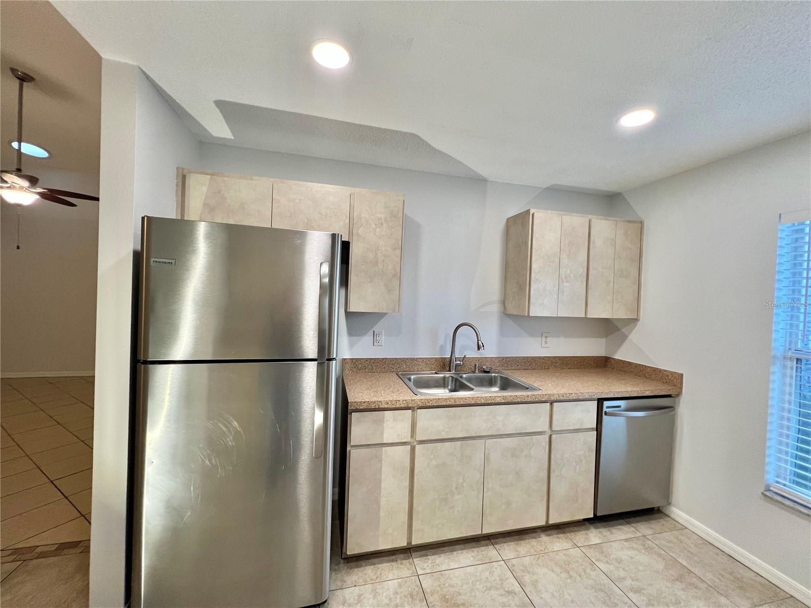 Image 9 of 22 For 7469 Pond Circle