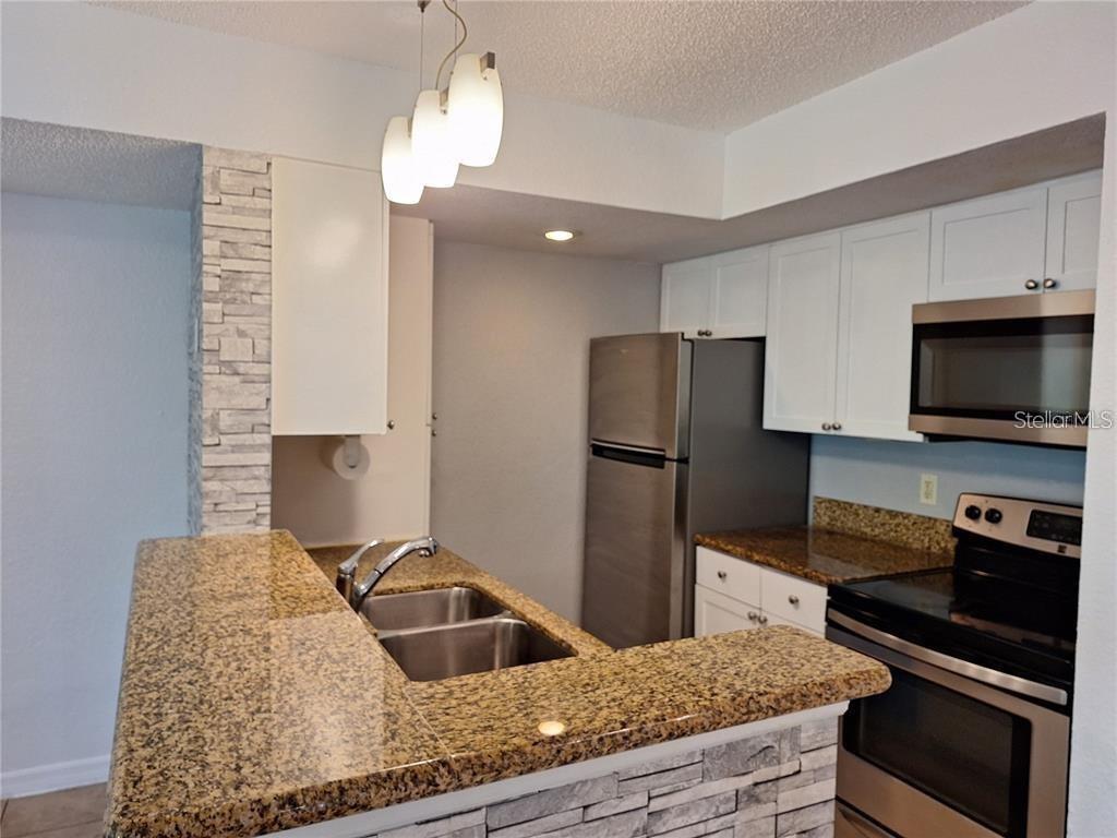 Image 5 of 19 For 5116 Conroy Road 12