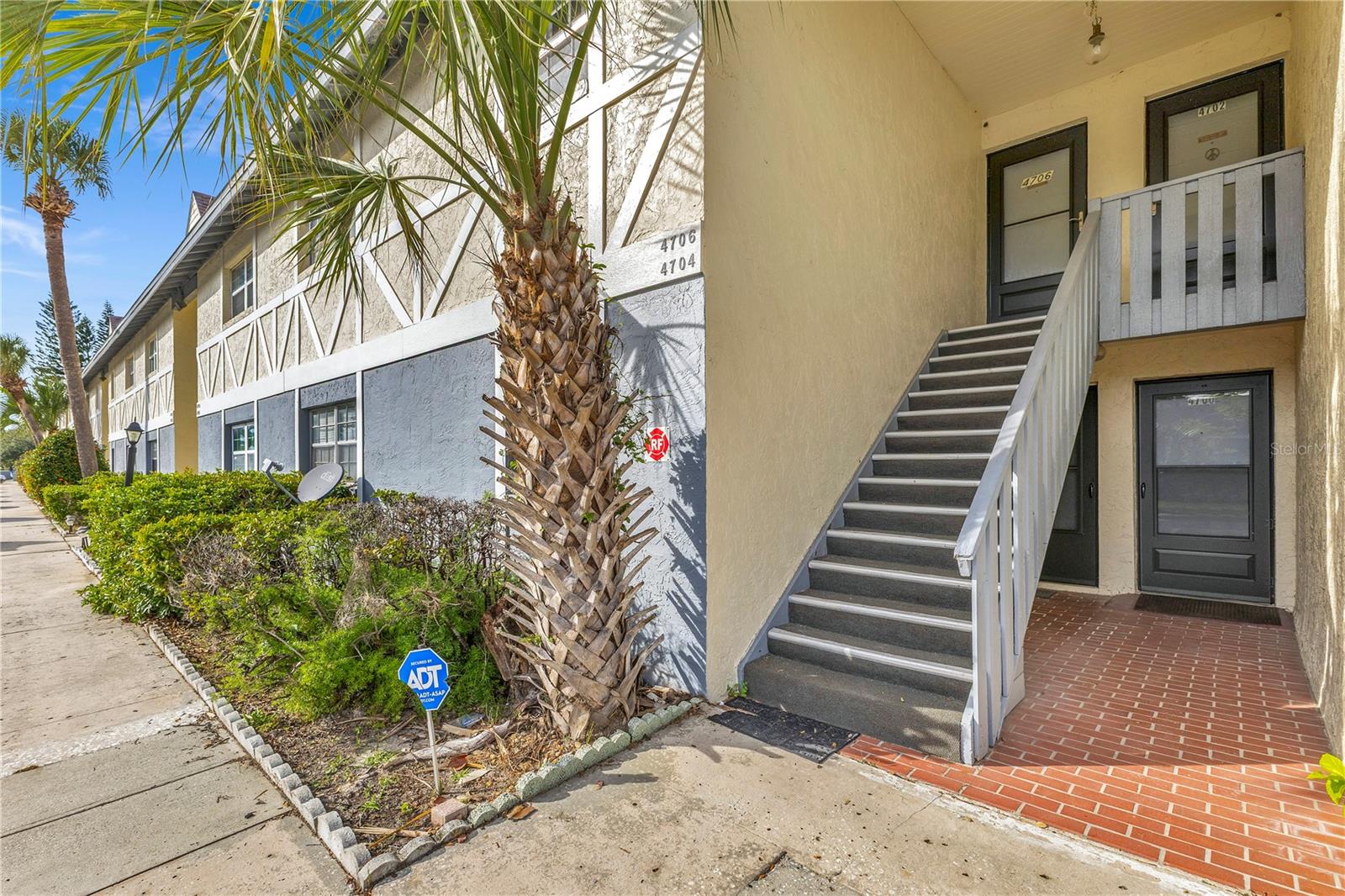 Image 3 of 32 For 4700 Kilt Court 12