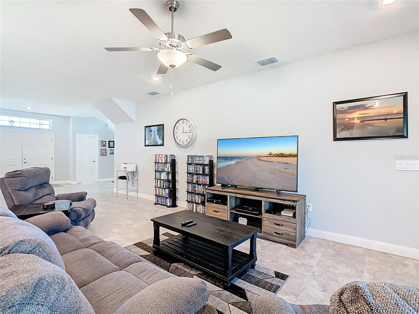 Image 12 of 61 For 319 Travelers Creek Drive