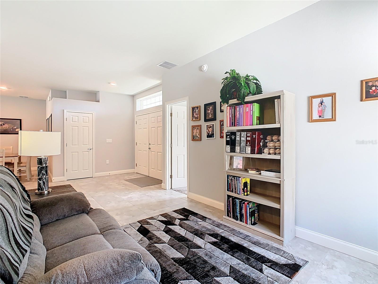 Image 14 of 61 For 319 Travelers Creek Drive