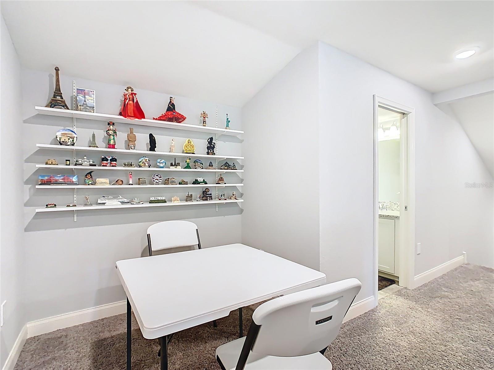 Image 35 of 61 For 319 Travelers Creek Drive