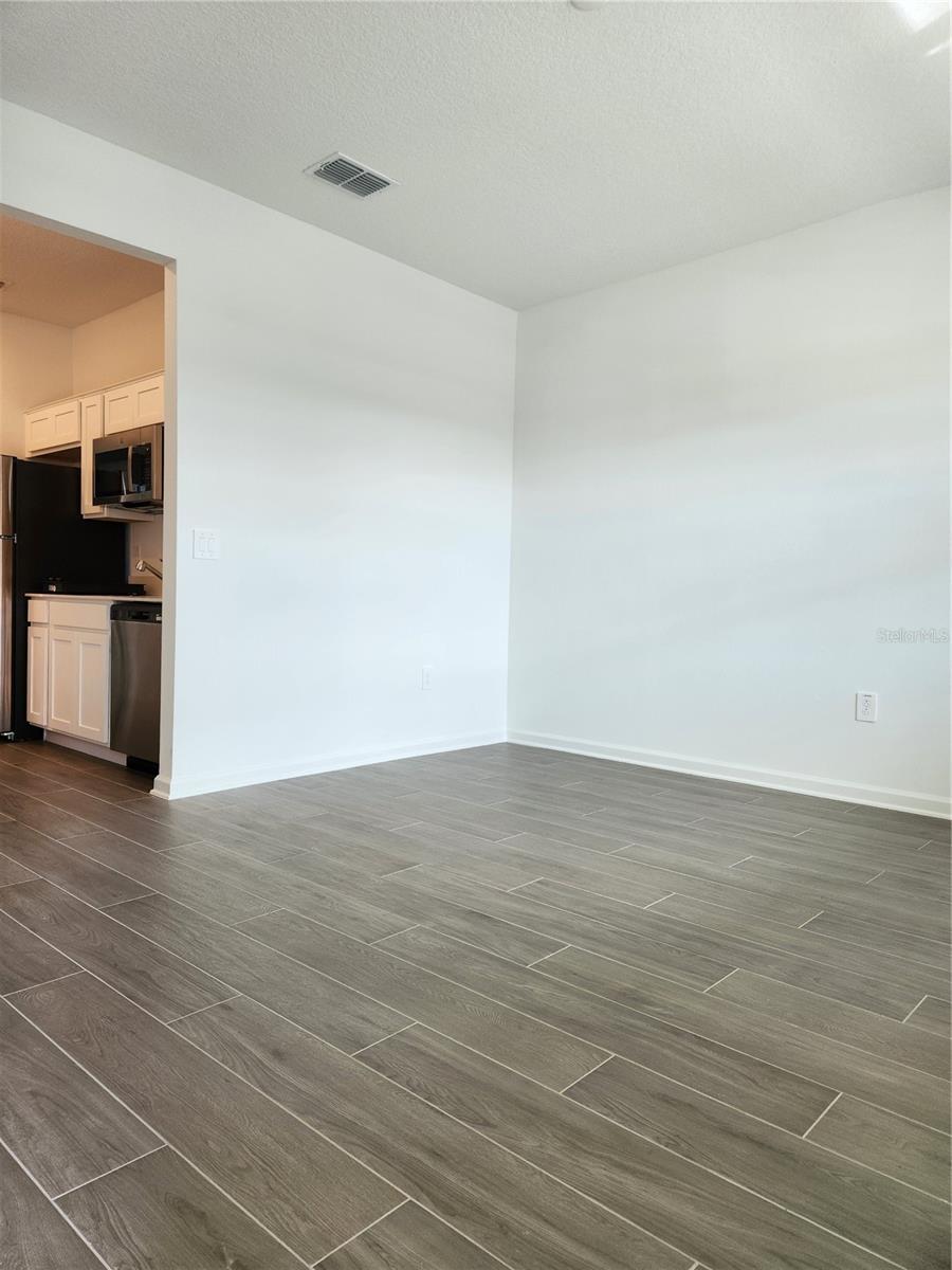 Image 3 of 15 For 997 Waterfall Boulevard