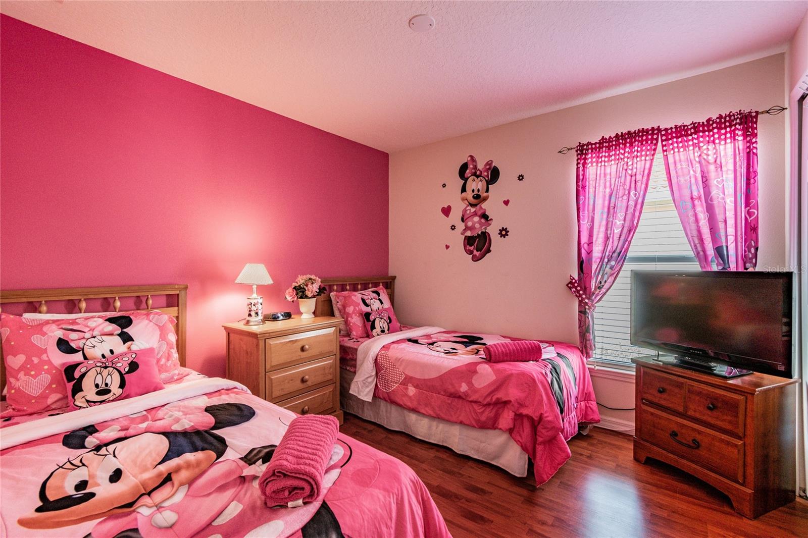 Image 21 of 53 For 146 Rosso Drive