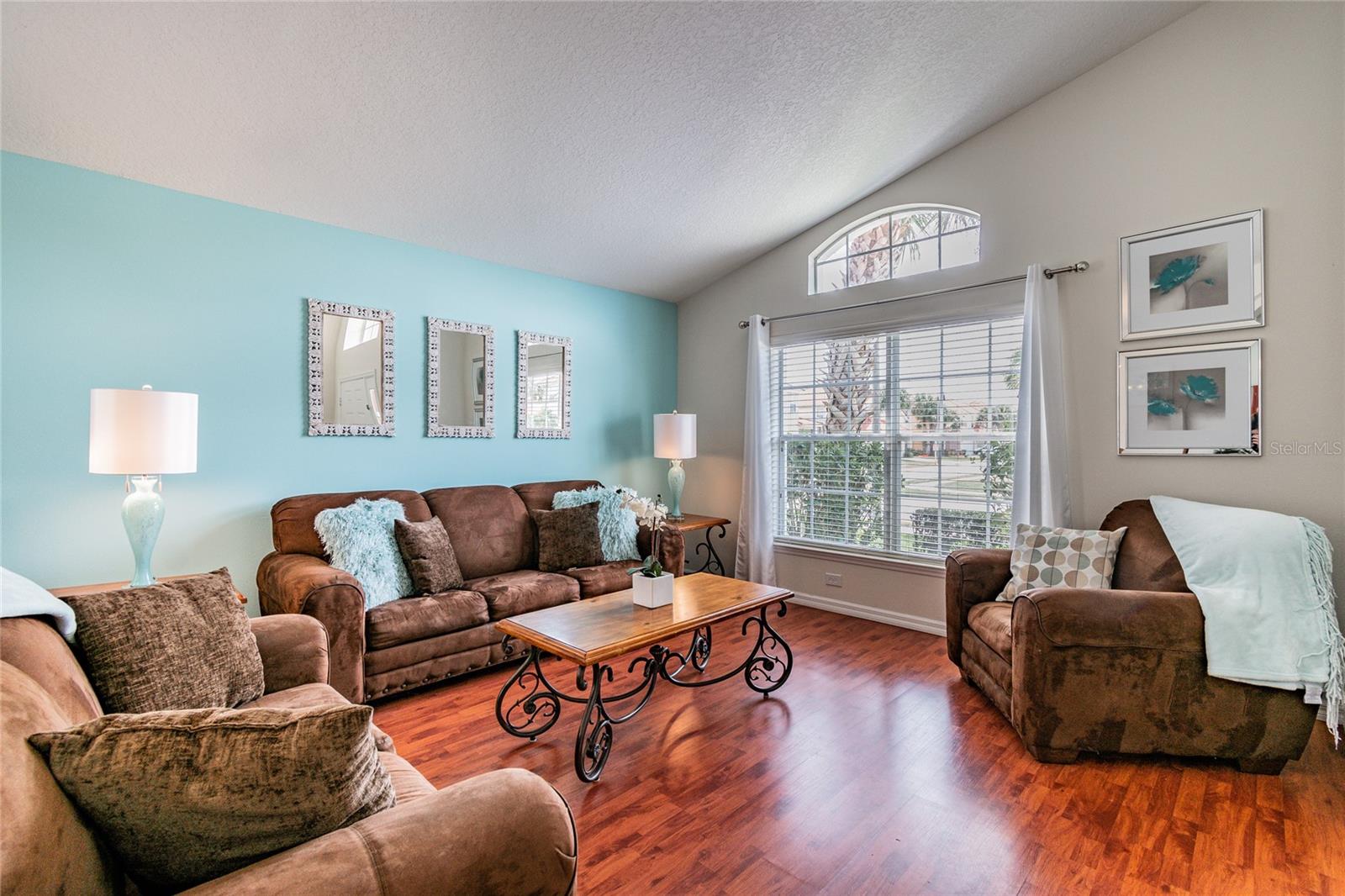 Image 35 of 53 For 146 Rosso Drive