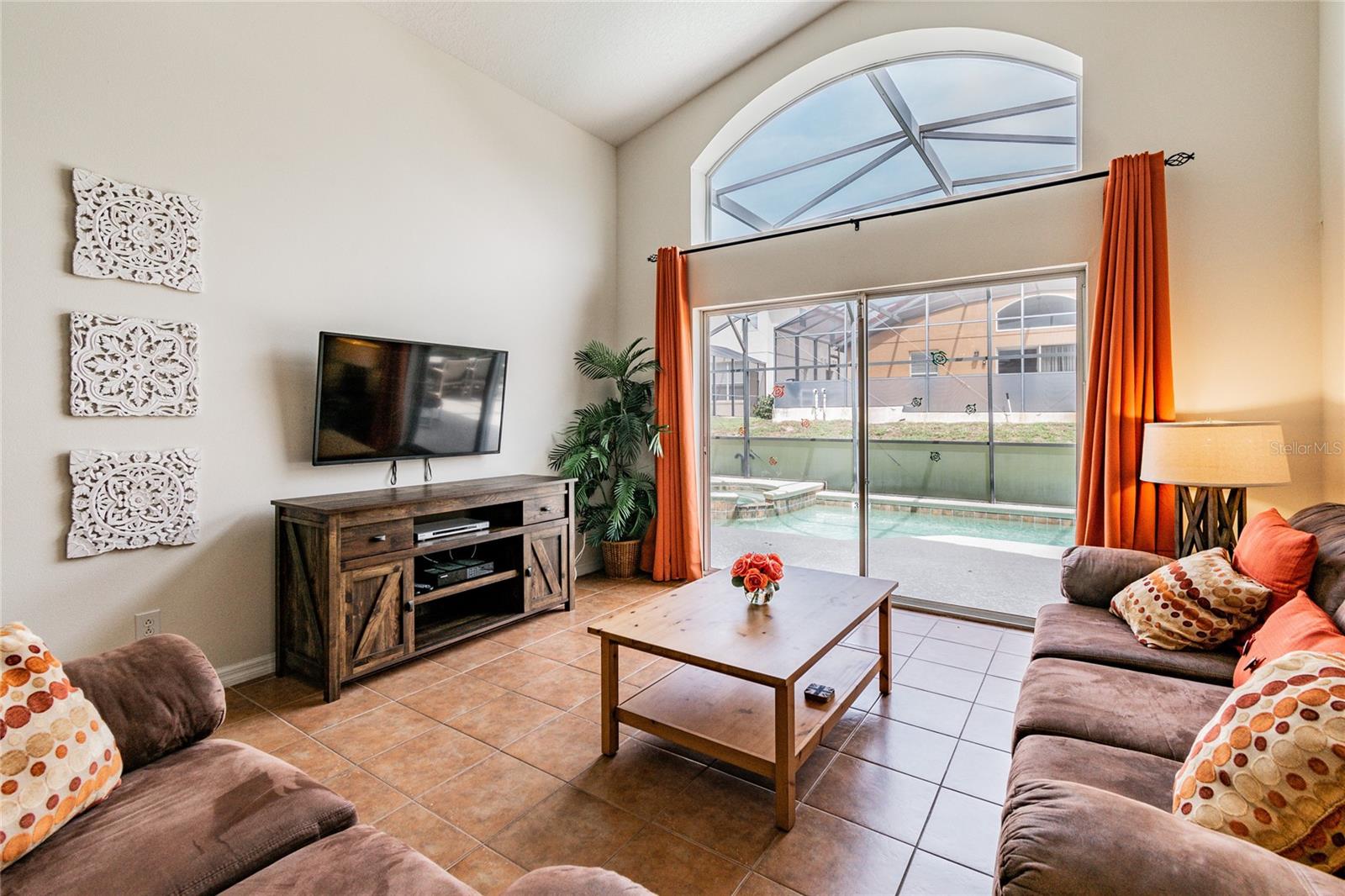 Image 4 of 53 For 146 Rosso Drive