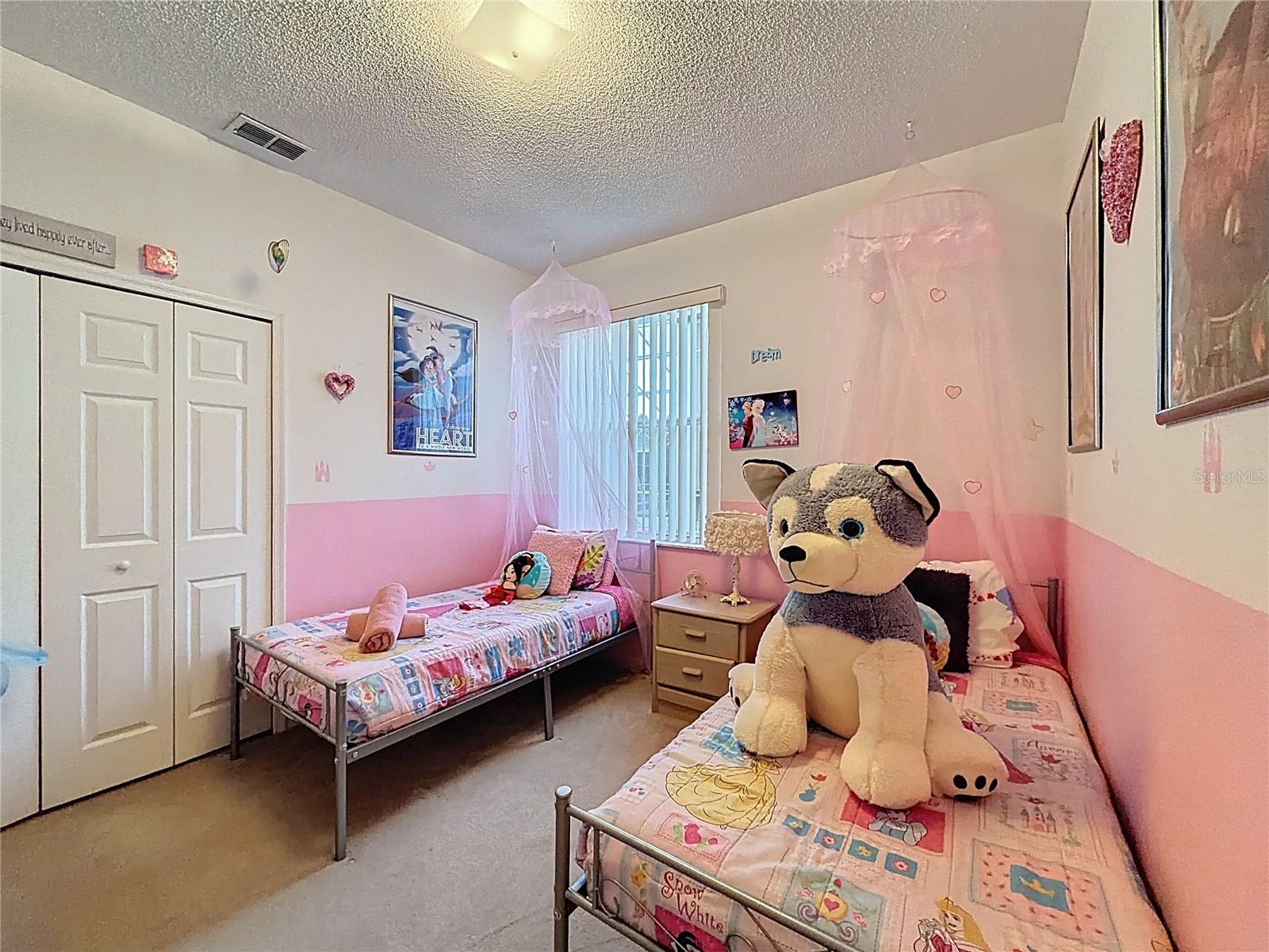 Image 15 of 26 For 936 Montana Avenue