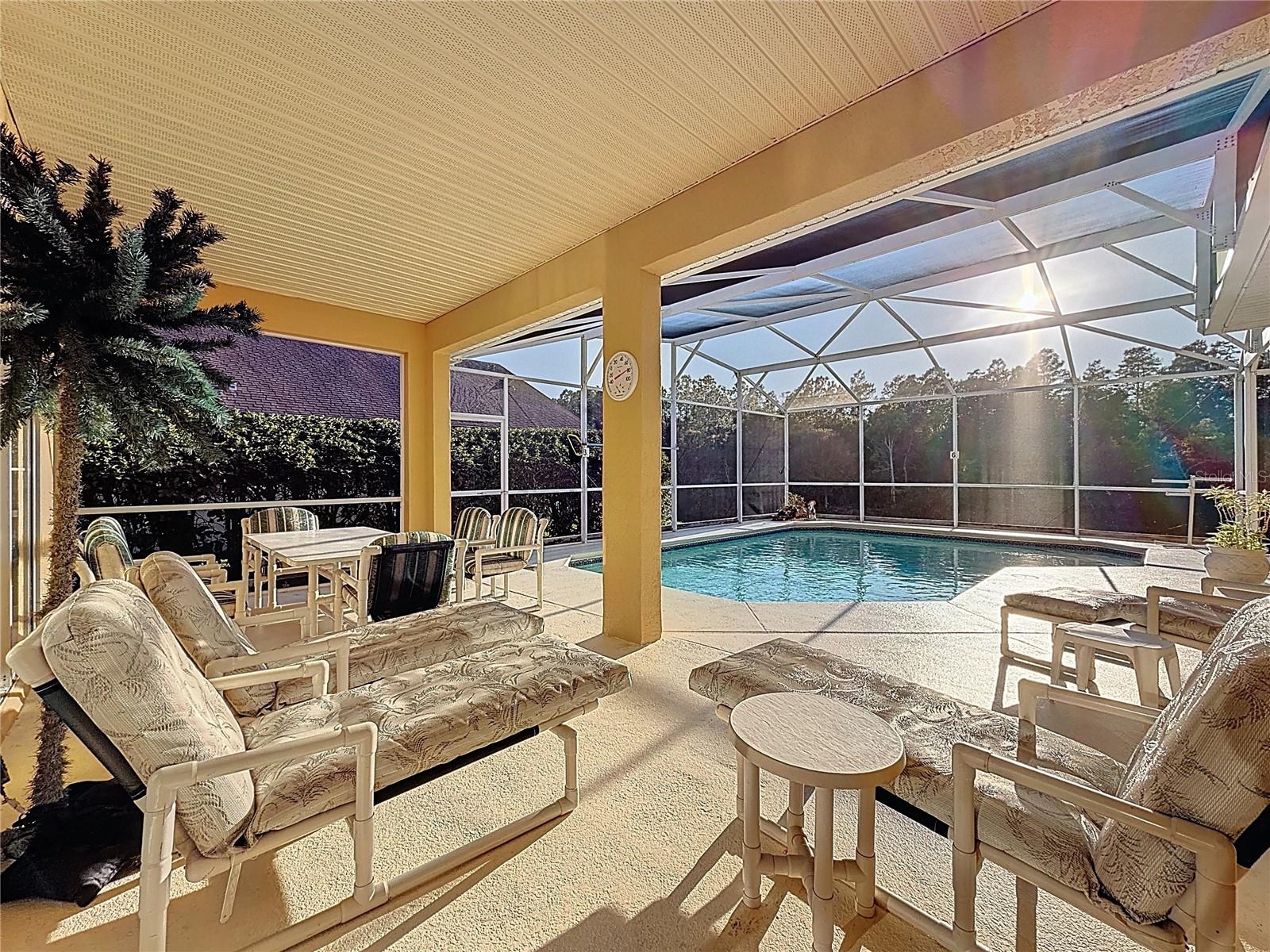 Image 20 of 26 For 936 Montana Avenue