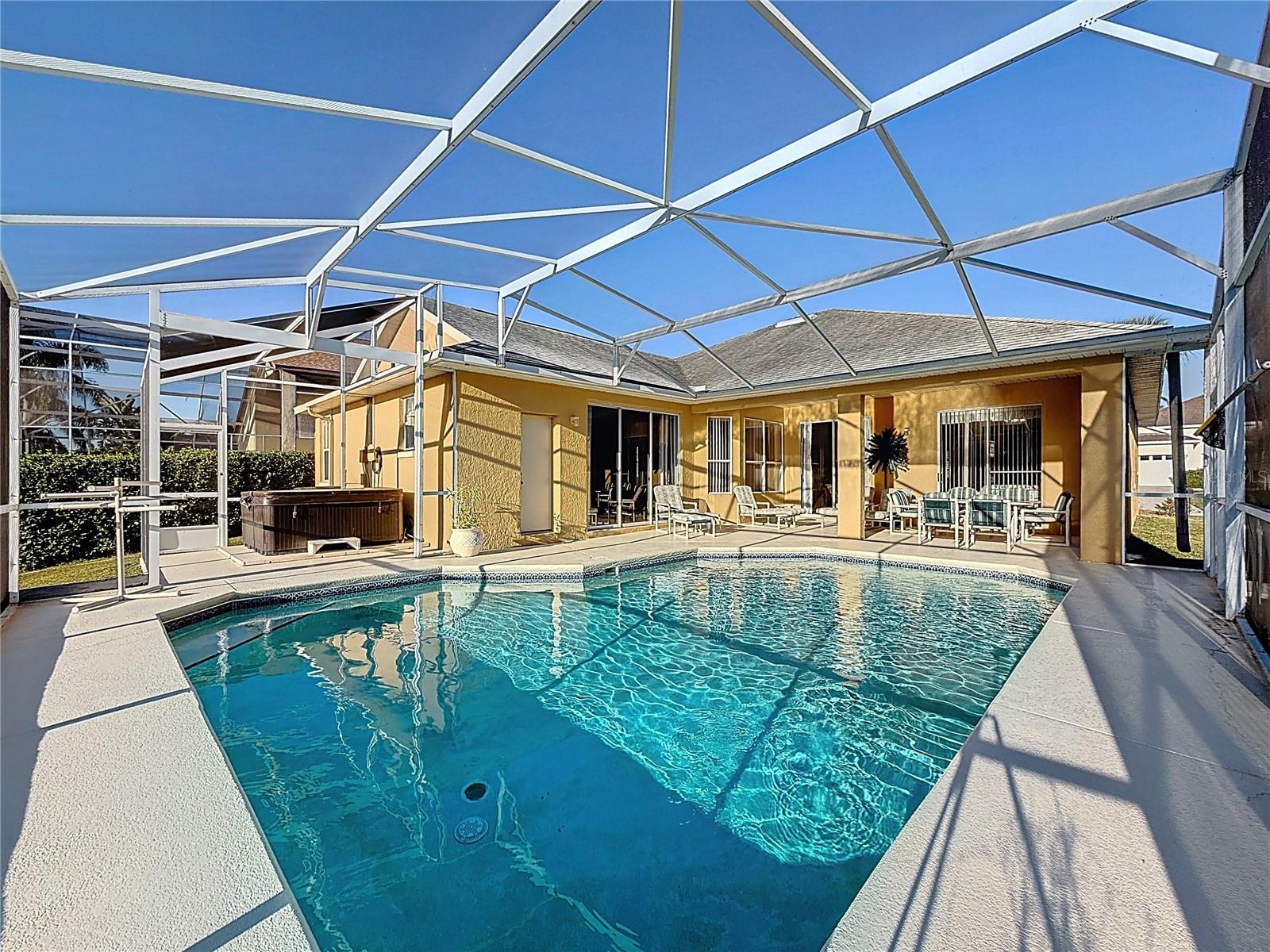 Image 21 of 26 For 936 Montana Avenue