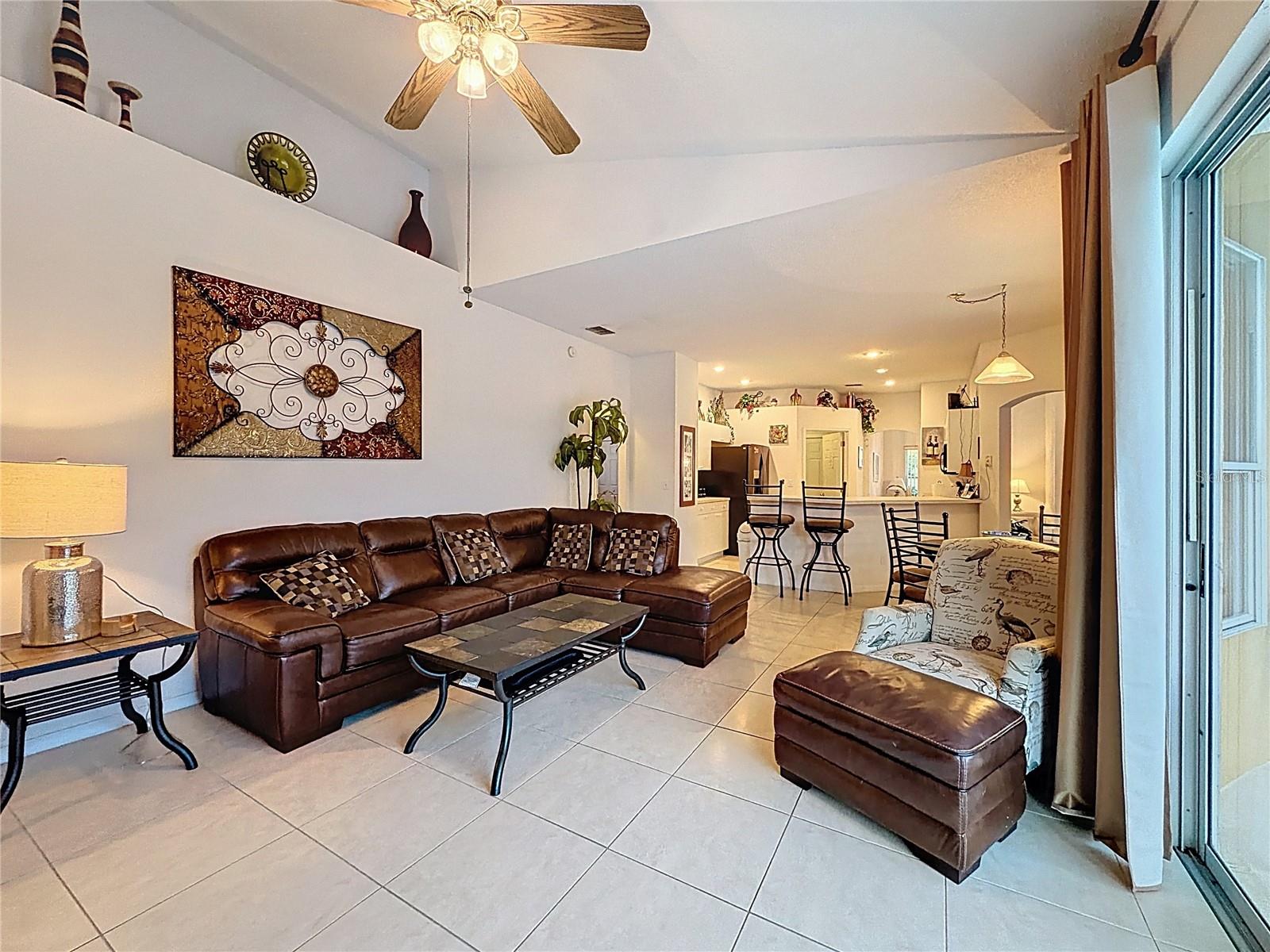 Image 9 of 26 For 936 Montana Avenue