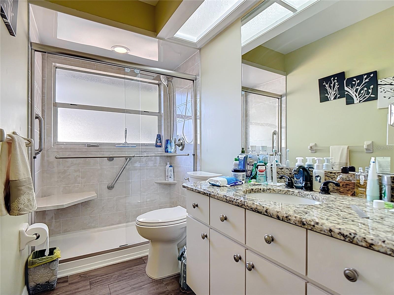 Image 36 of 52 For 220 College Grove Circle Ne