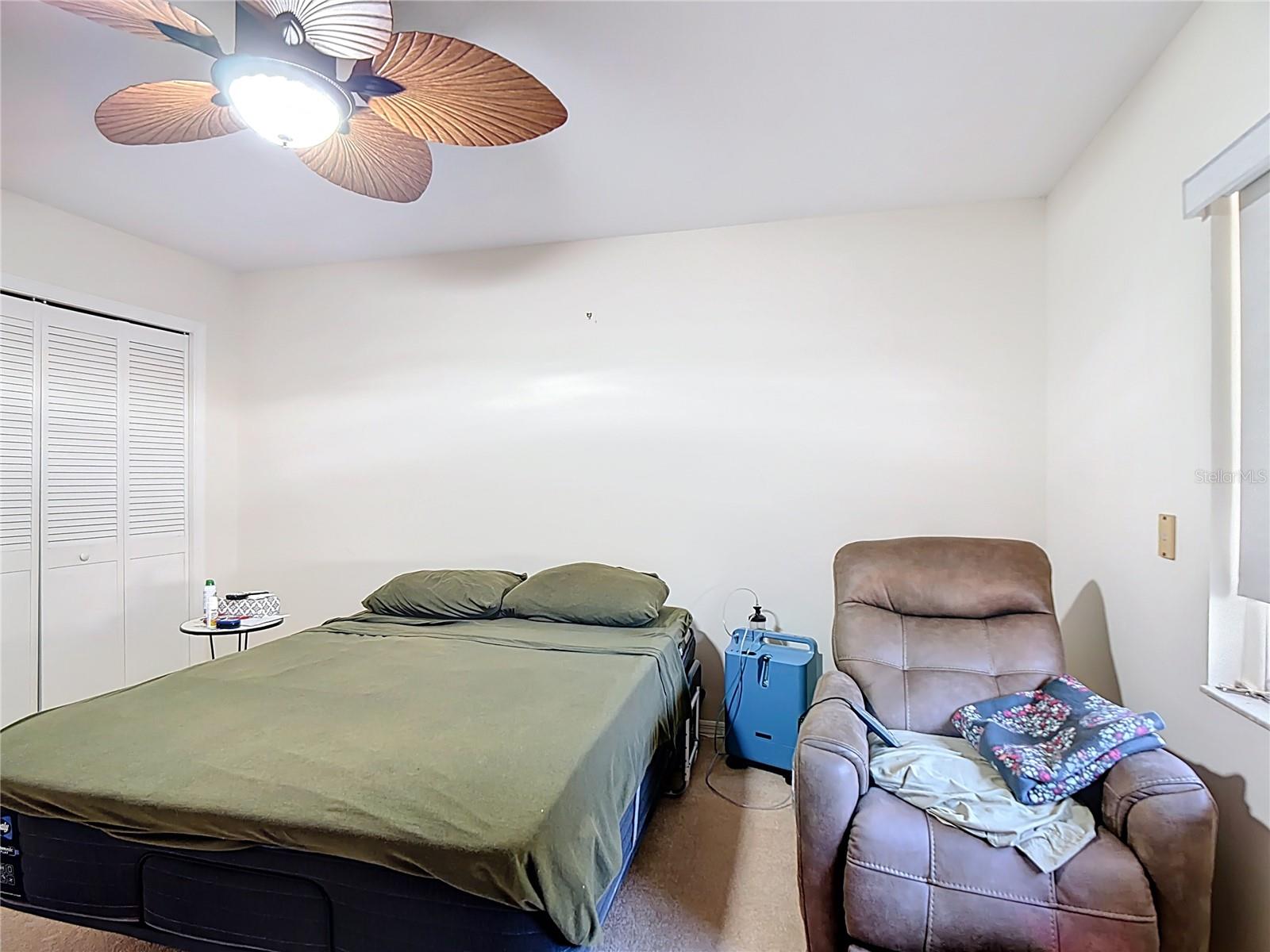 Image 41 of 52 For 220 College Grove Circle Ne