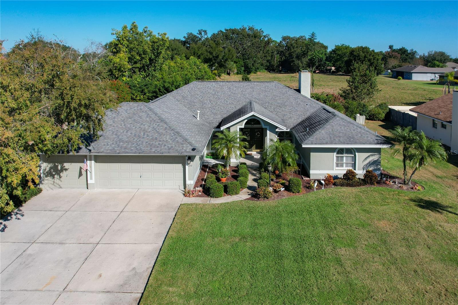 Image 6 of 52 For 220 College Grove Circle Ne