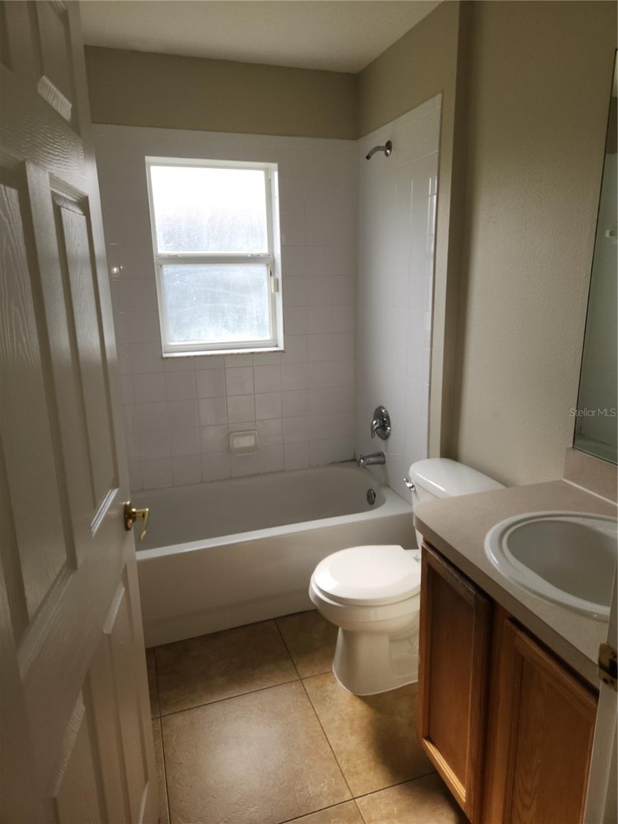 Image 14 of 21 For 1405 Teal Court