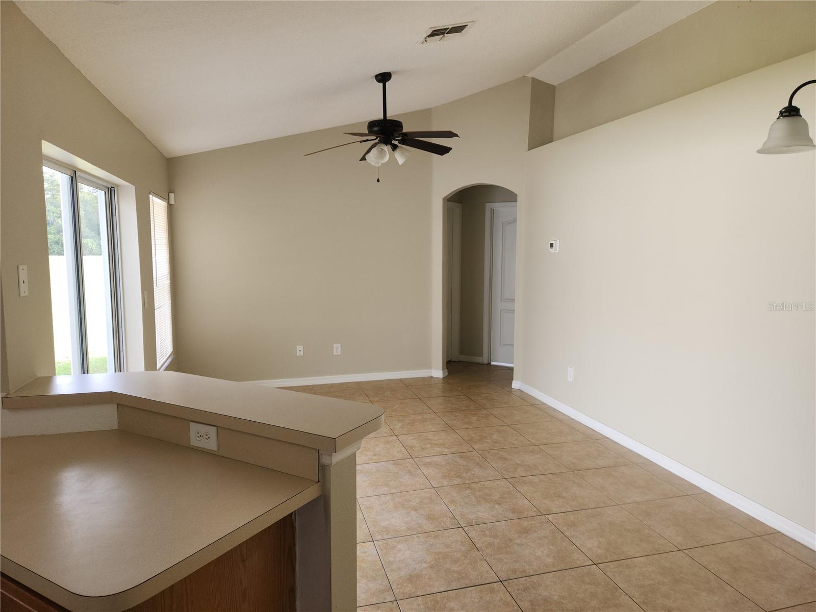 Image 9 of 21 For 1405 Teal Court