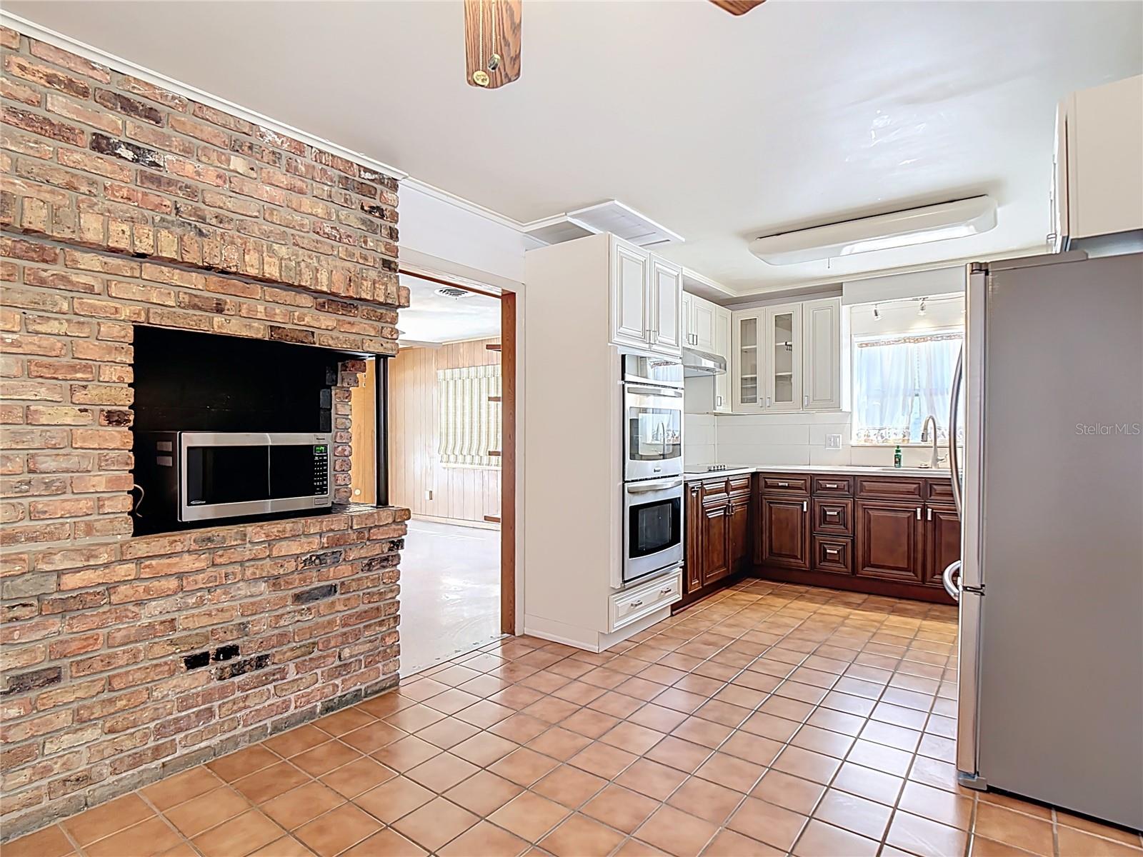 Image 20 of 60 For 807 Avenue L Se