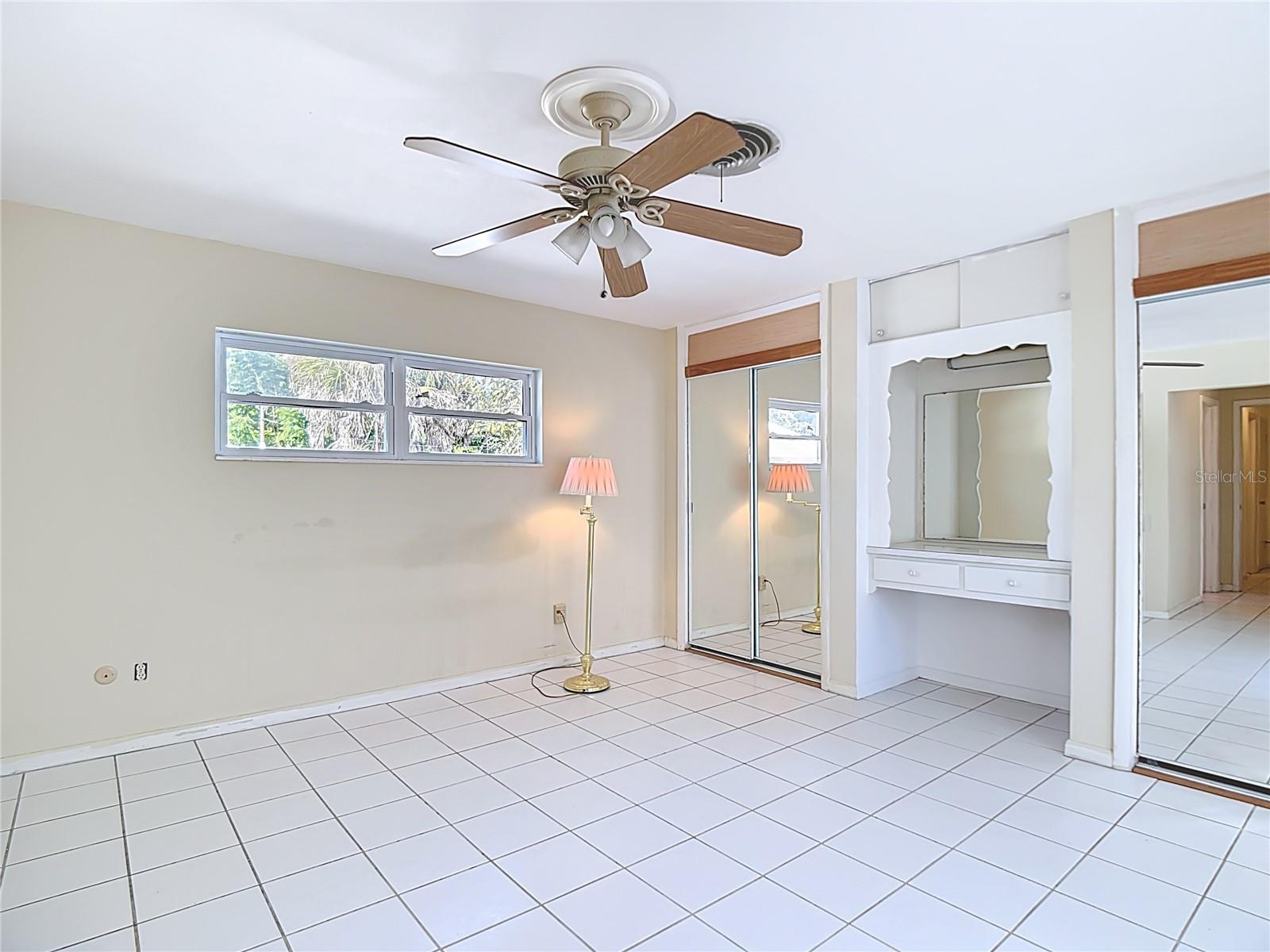 Image 43 of 60 For 807 Avenue L Se