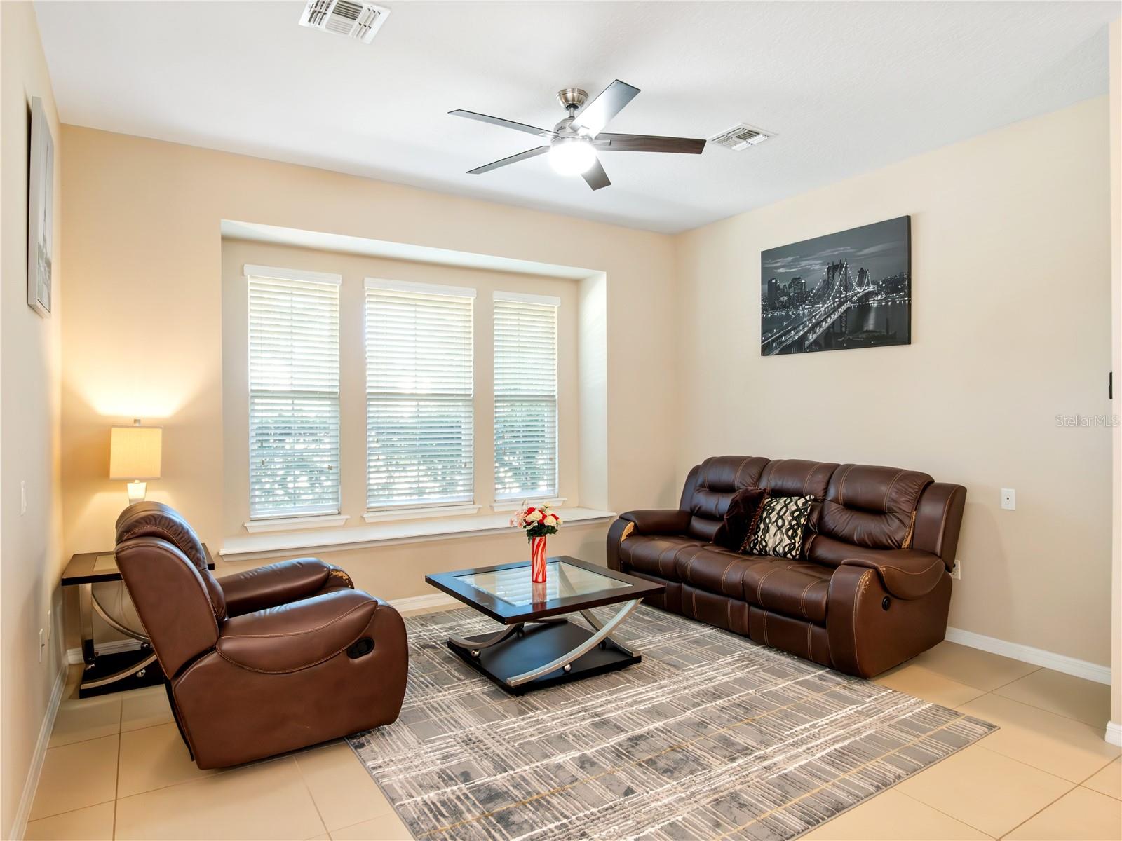 Image 4 of 27 For 12142 Canyon Sun Trail