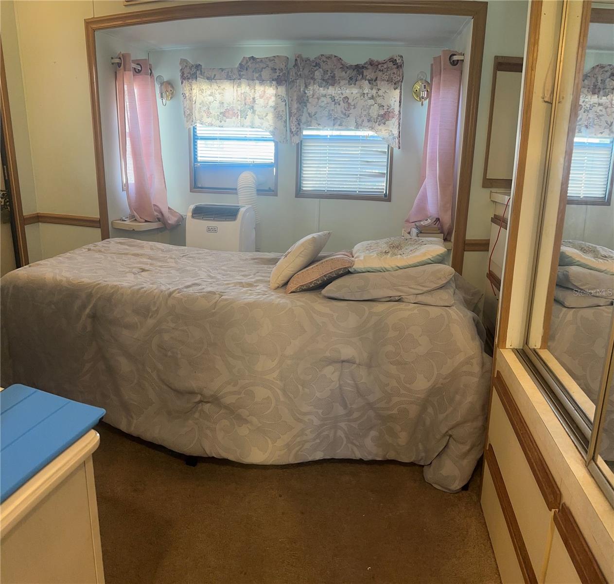 Image 17 of 18 For 73 Fairview Drive S