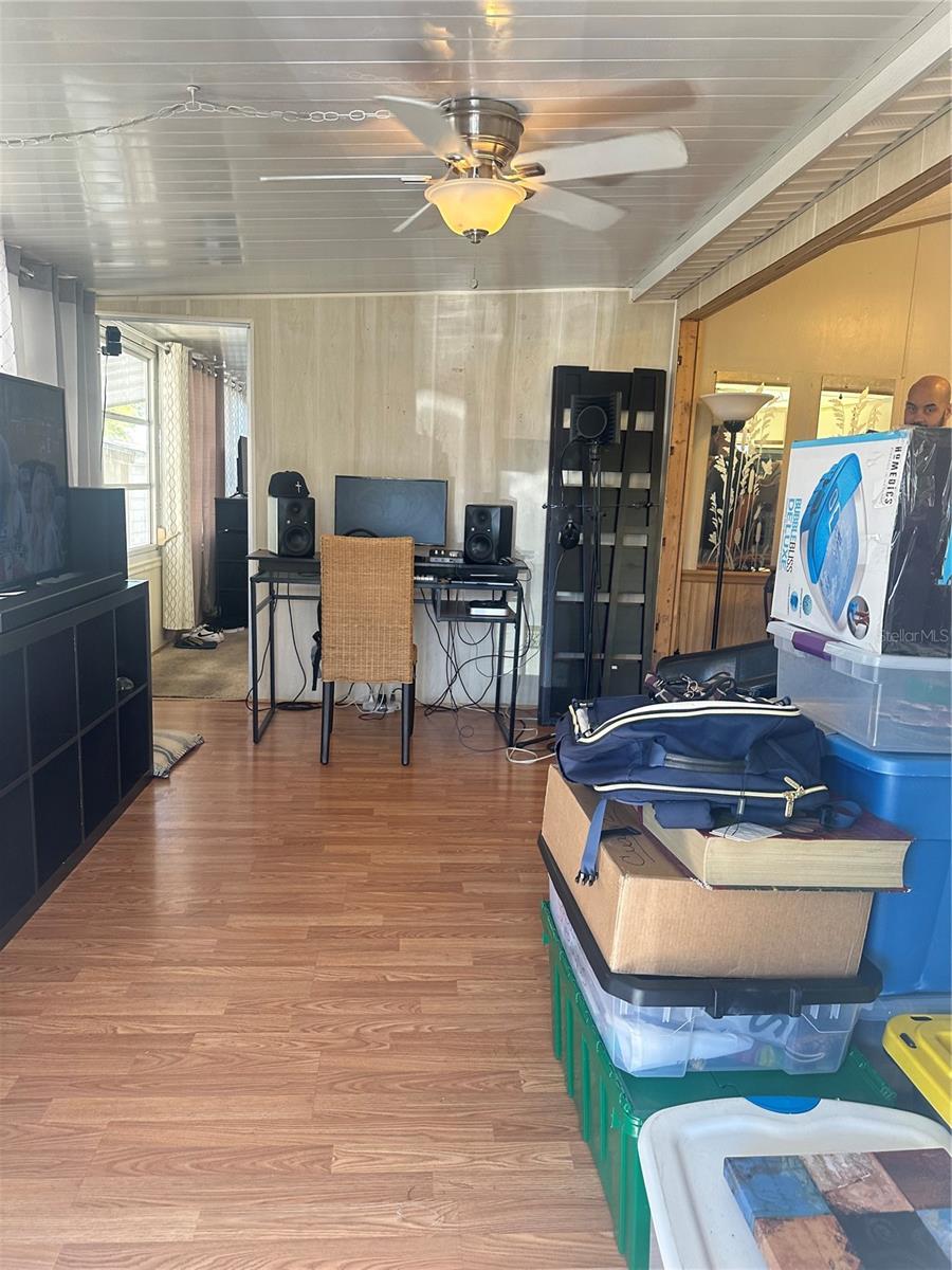 Image 5 of 18 For 73 Fairview Drive S