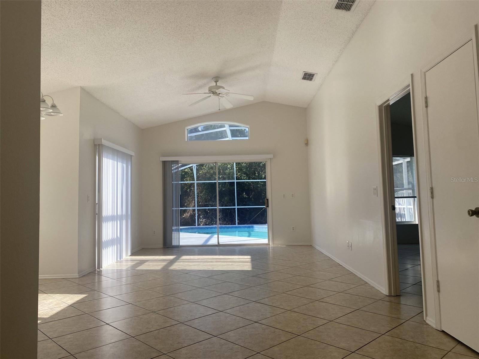 Image 11 of 36 For 13210 Meadowfield Drive